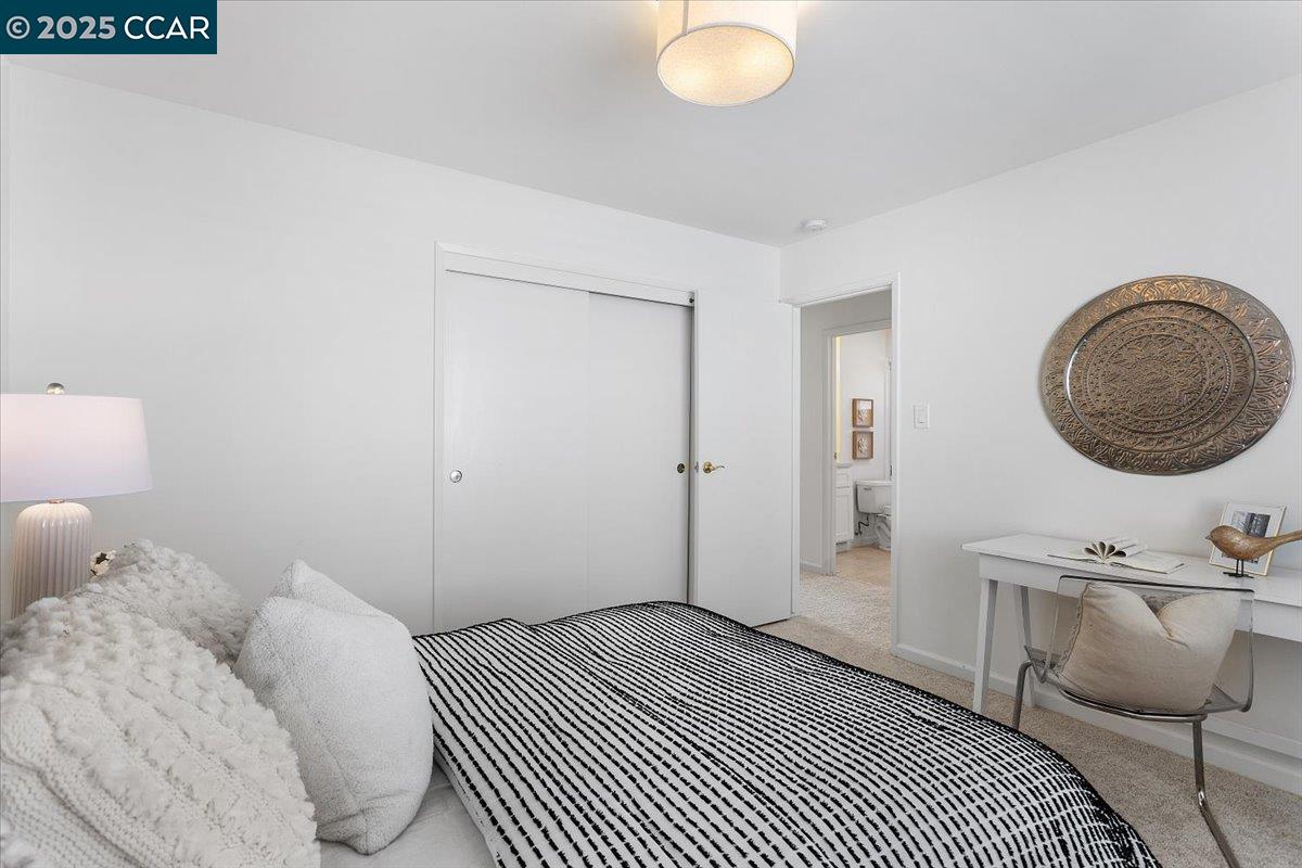 Detail Gallery Image 33 of 56 For 4604 Lawrence Dr, Castro Valley,  CA 94546 - 3 Beds | 3 Baths