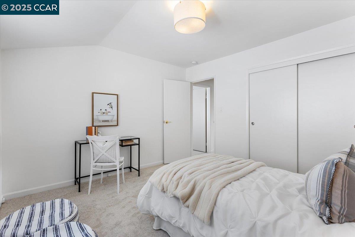 Detail Gallery Image 36 of 56 For 4604 Lawrence Dr, Castro Valley,  CA 94546 - 3 Beds | 3 Baths