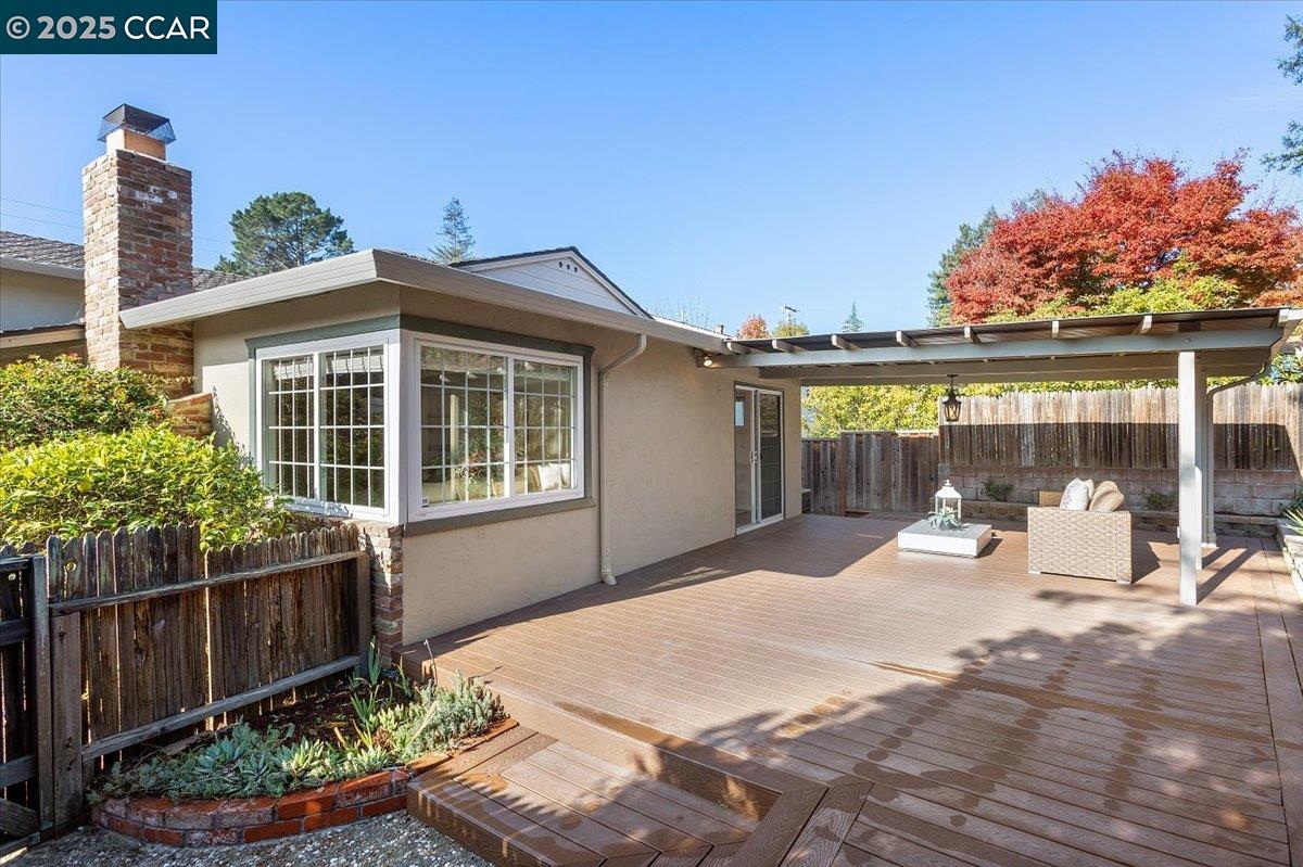 Detail Gallery Image 46 of 56 For 4604 Lawrence Dr, Castro Valley,  CA 94546 - 3 Beds | 3 Baths