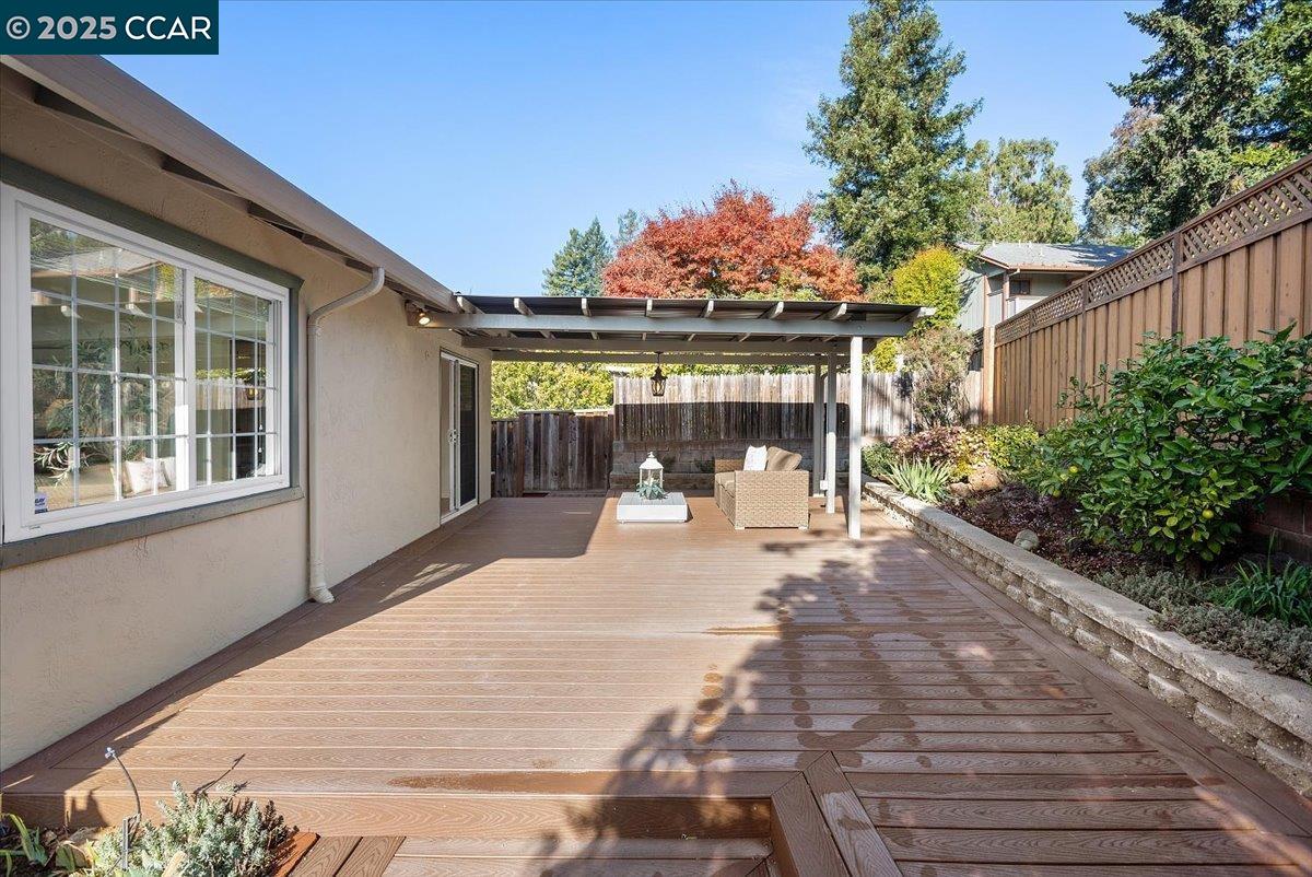 Detail Gallery Image 47 of 56 For 4604 Lawrence Dr, Castro Valley,  CA 94546 - 3 Beds | 3 Baths