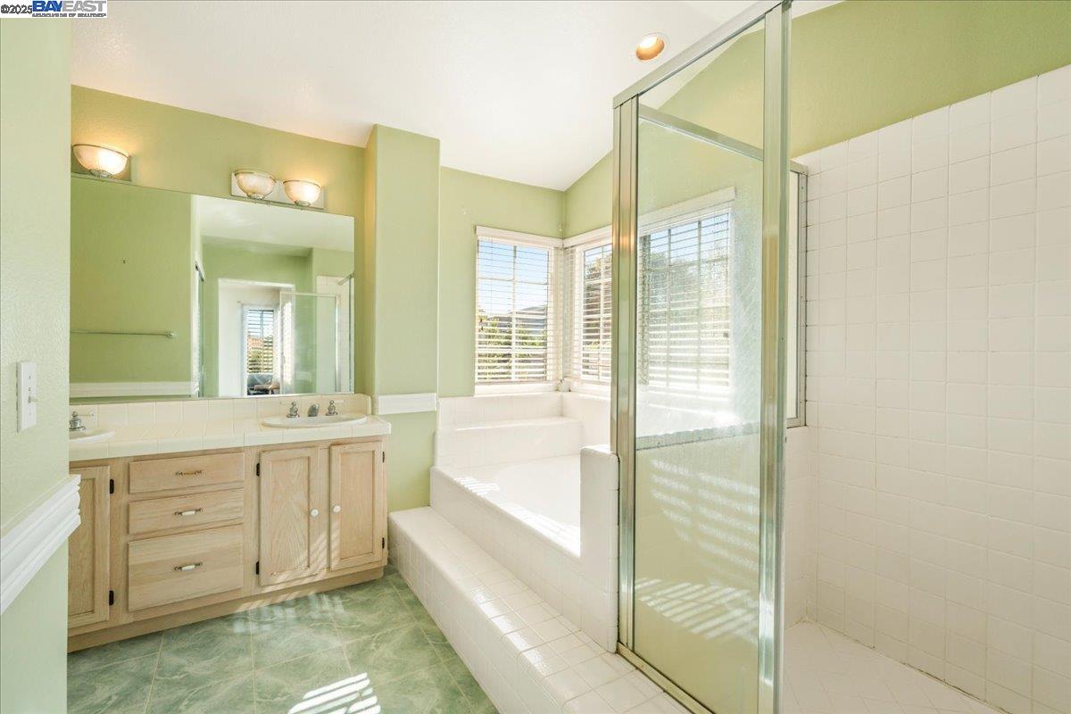 Detail Gallery Image 34 of 59 For 312 Sirena Del Mar Rd, –,  CA 93933 - 3 Beds | 2/1 Baths