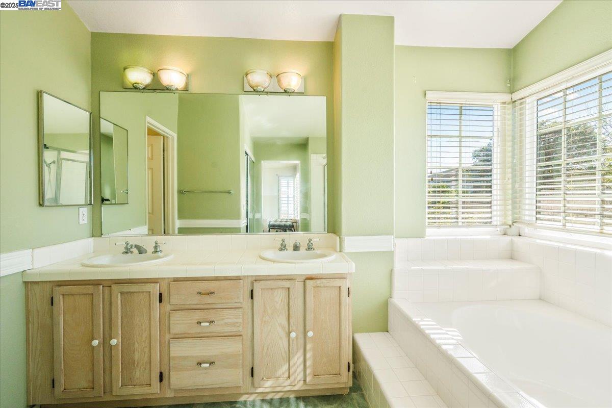 Detail Gallery Image 35 of 59 For 312 Sirena Del Mar Rd, –,  CA 93933 - 3 Beds | 2/1 Baths