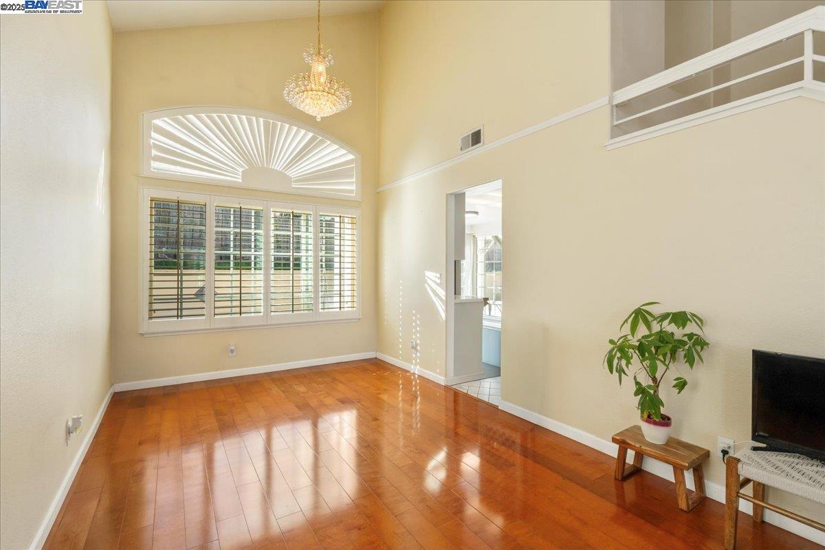 Detail Gallery Image 10 of 59 For 312 Sirena Del Mar Rd, –,  CA 93933 - 3 Beds | 2/1 Baths