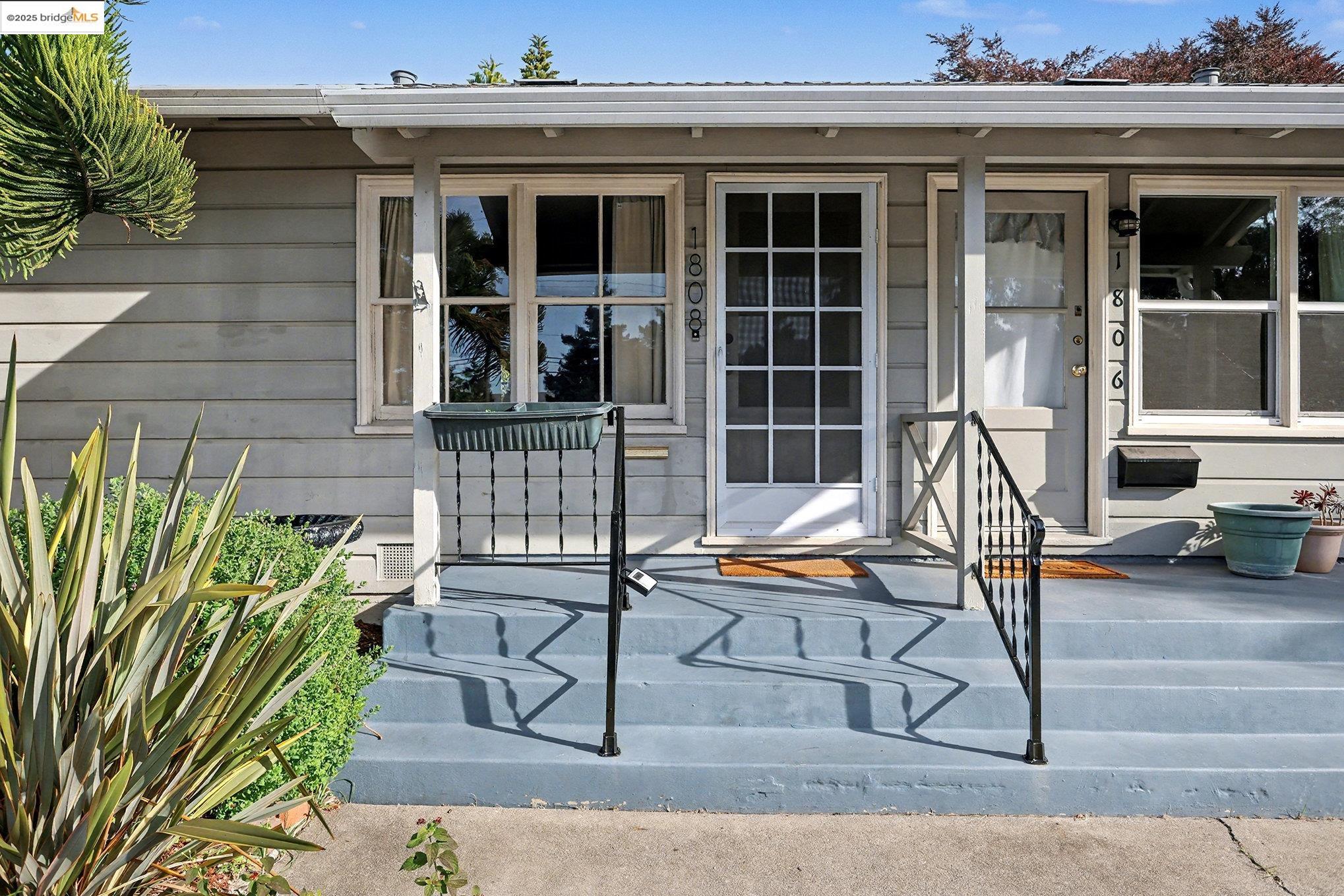 Detail Gallery Image 4 of 18 For 1808 Main Street, Alameda,  CA 94501 - 1 Beds | 1 Baths