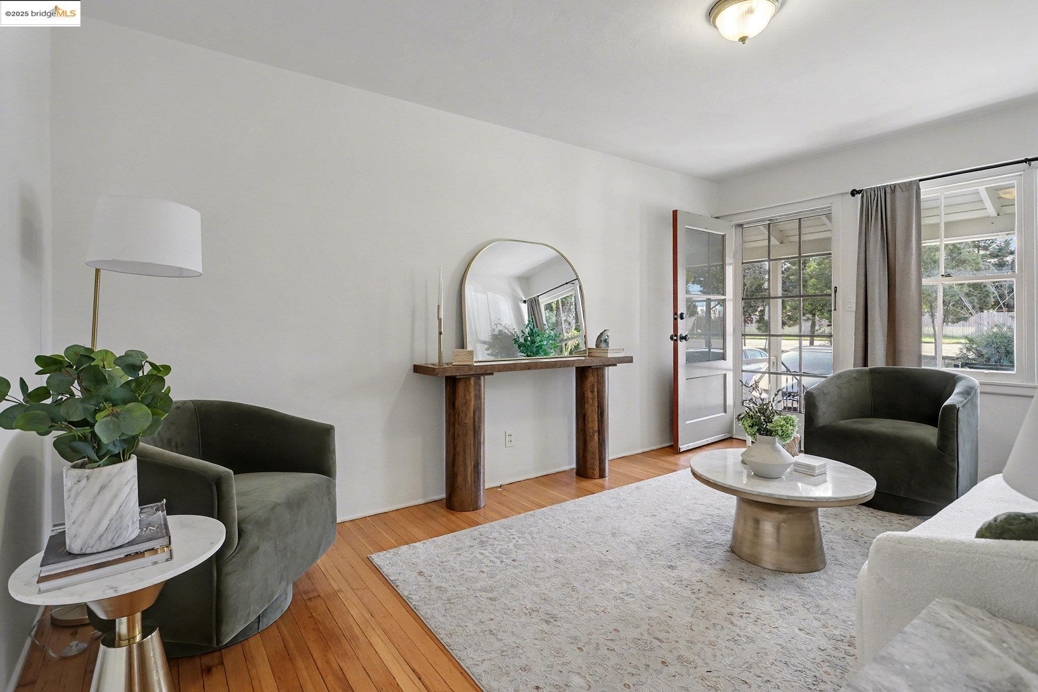 Detail Gallery Image 7 of 18 For 1808 Main Street, Alameda,  CA 94501 - 1 Beds | 1 Baths