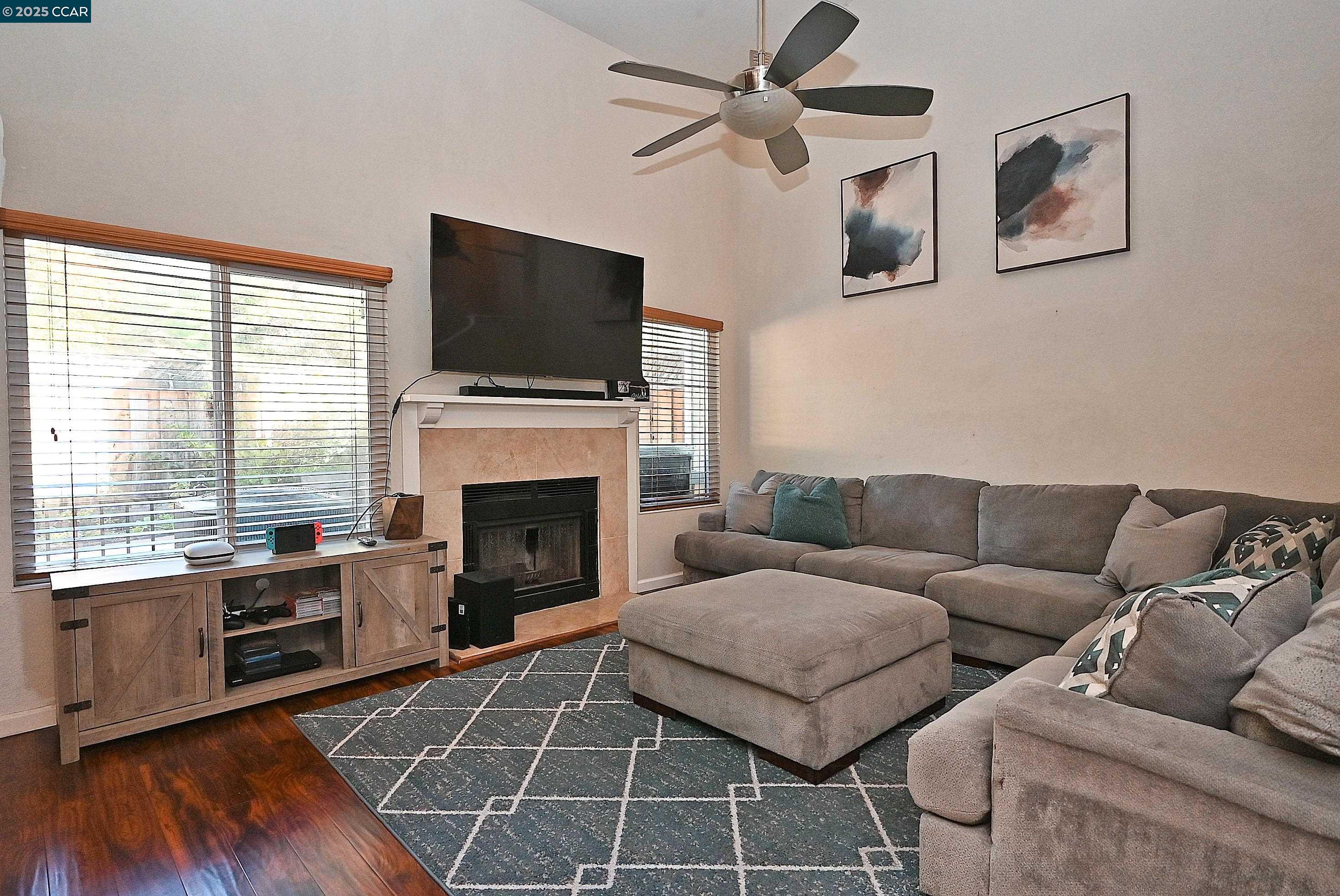 Front Image Thumbnail for CC41118733