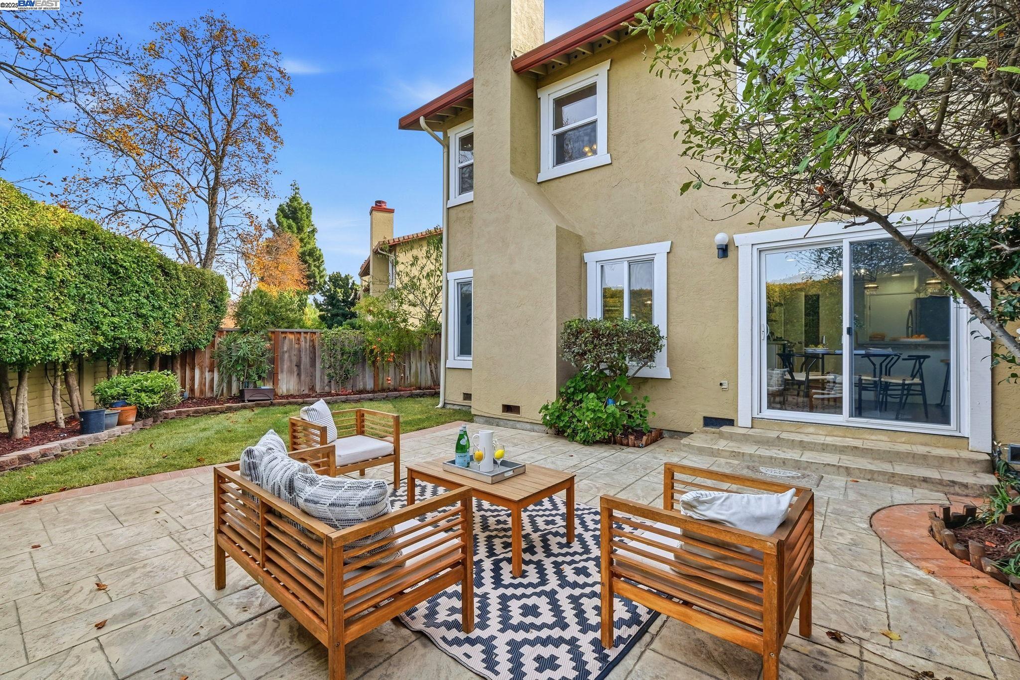 Detail Gallery Image 31 of 35 For 2907 Wilson Cmn, Fremont,  CA 94538 - 3 Beds | 2/1 Baths