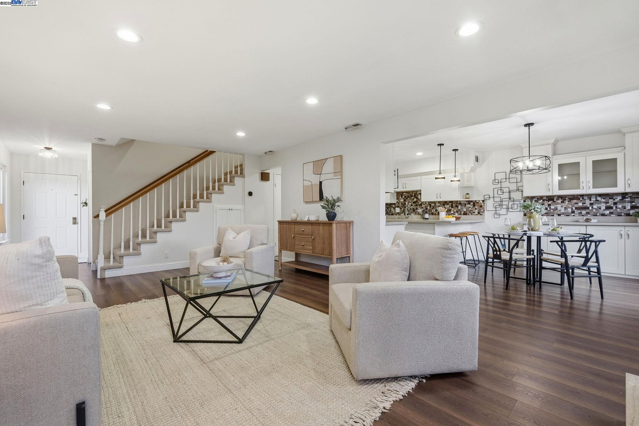 Detail Gallery Image 6 of 34 For 2907 Wilson Cmn, Fremont,  CA 94538 - 3 Beds | 2/1 Baths