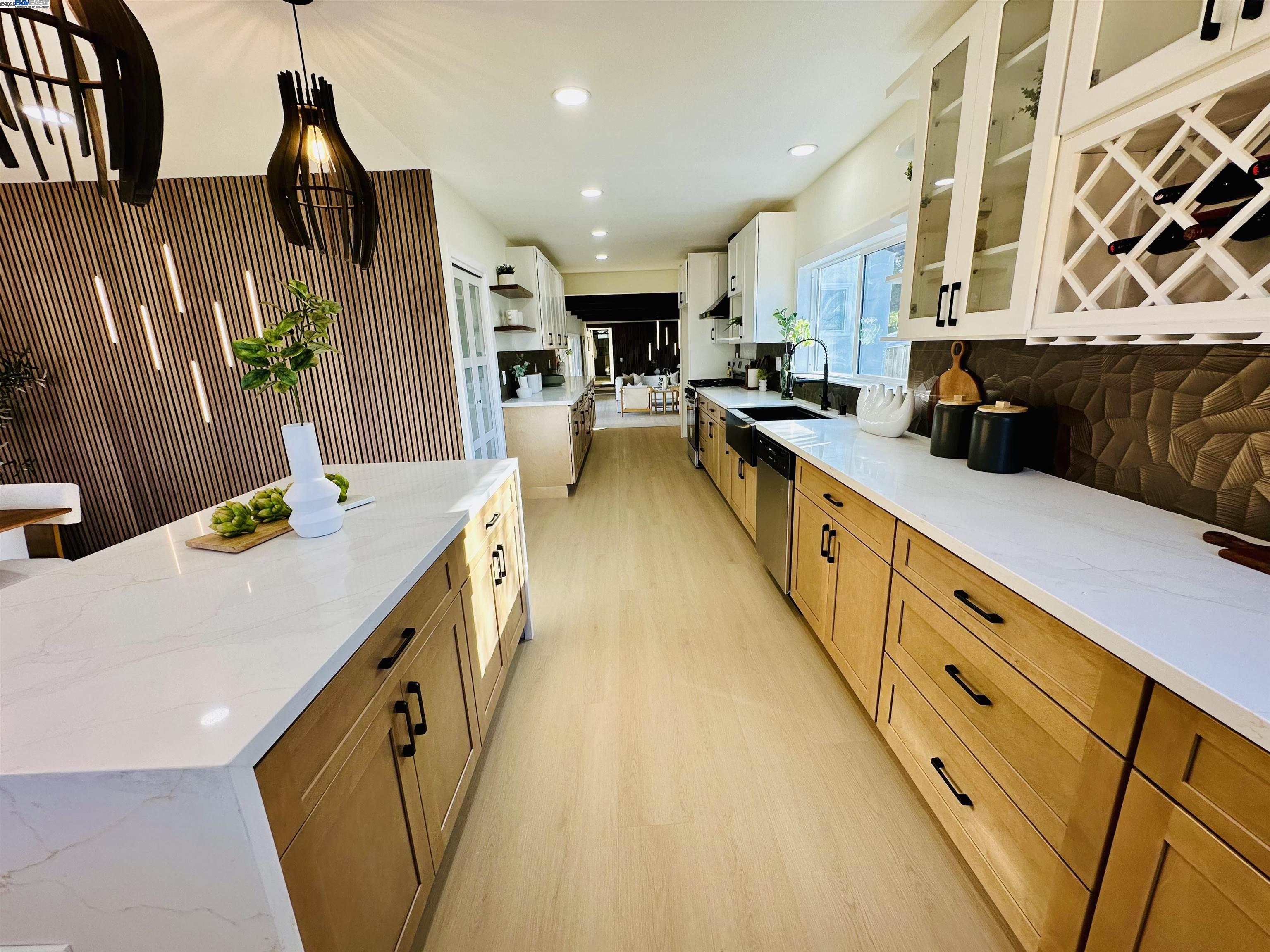 Detail Gallery Image 8 of 35 For 1607 Ward St, Hayward,  CA 94541 - 4 Beds | 3 Baths