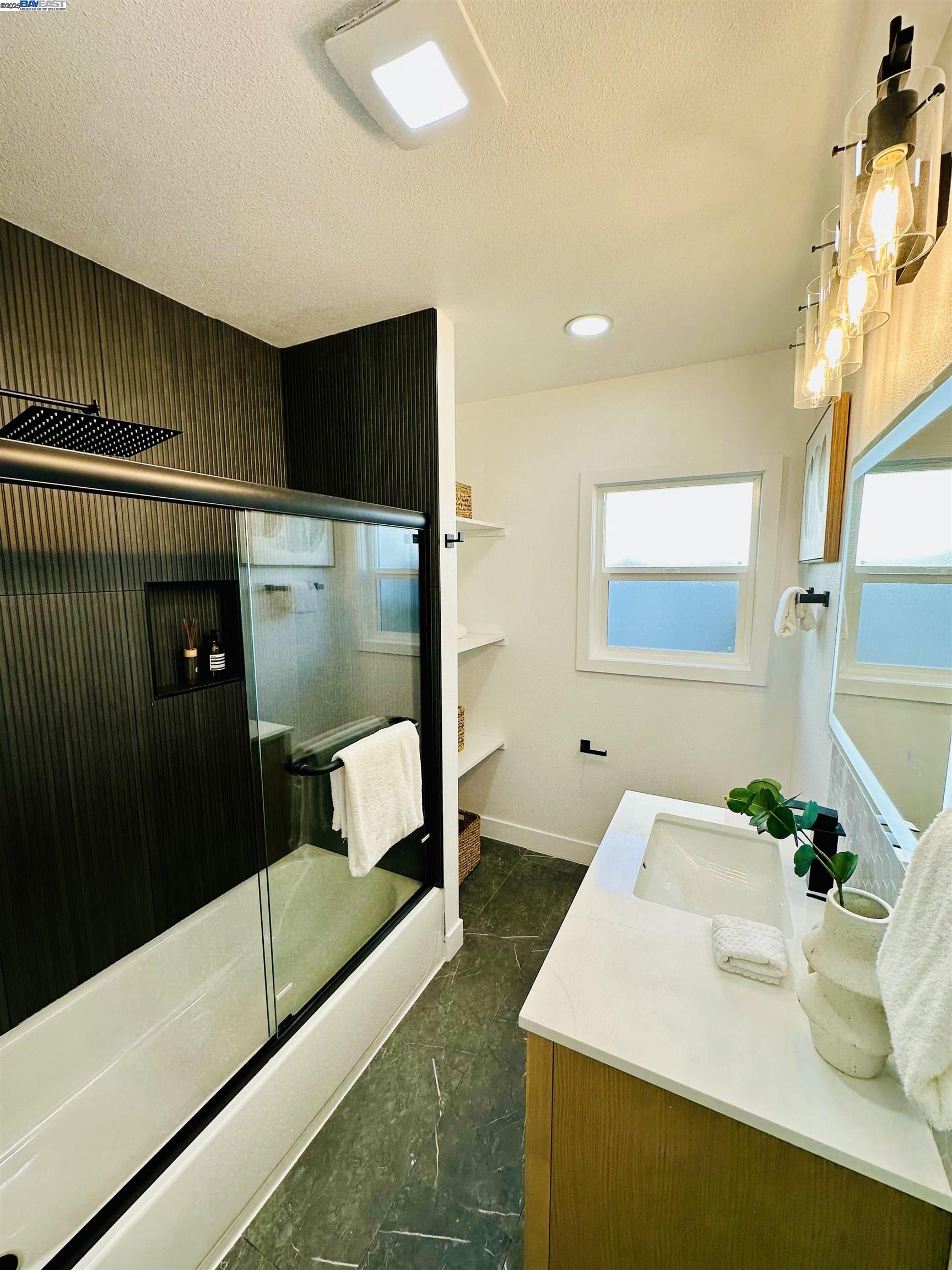 Detail Gallery Image 10 of 35 For 1607 Ward St, Hayward,  CA 94541 - 4 Beds | 3 Baths