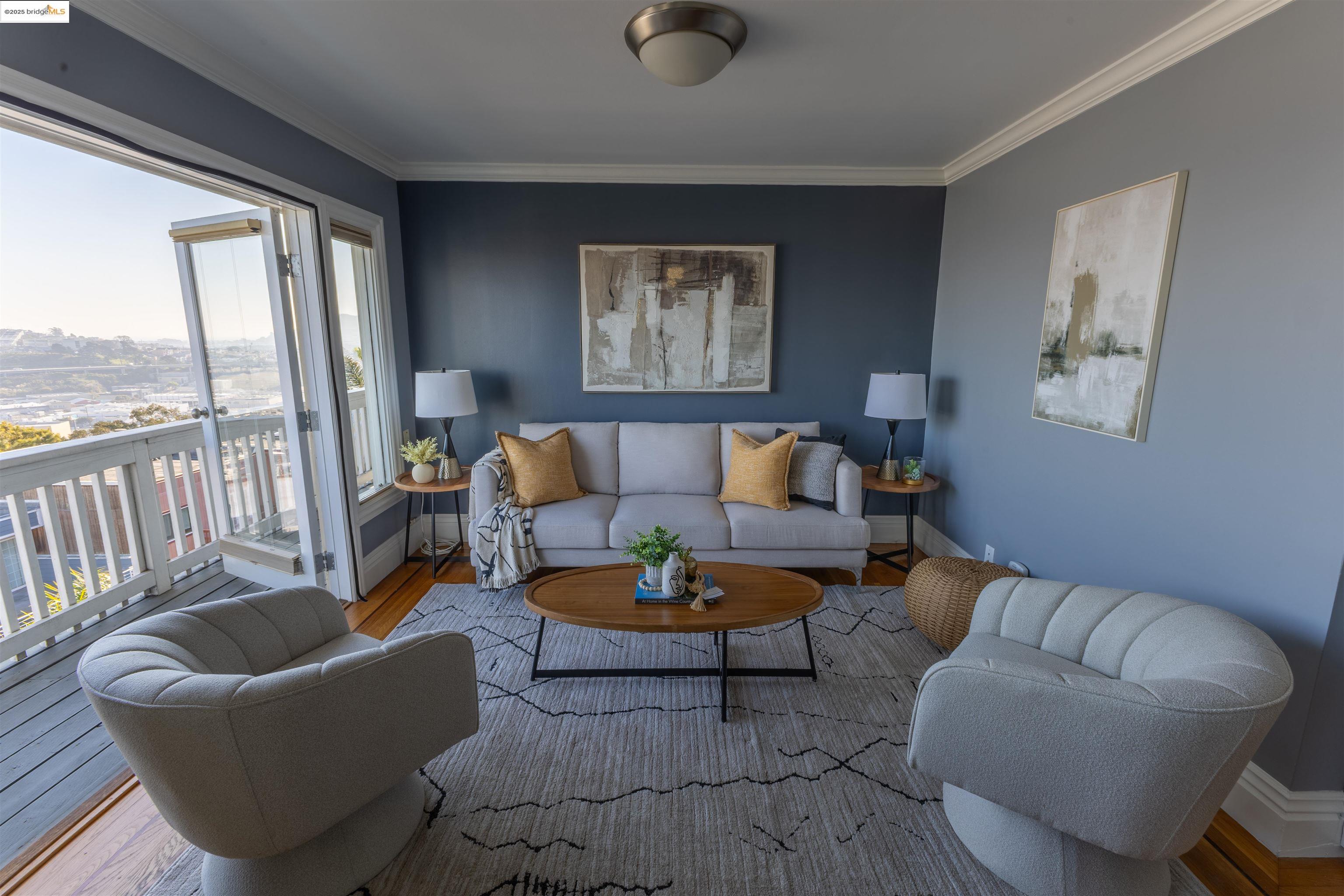 Detail Gallery Image 2 of 22 For 661 Peralta Ave Unit 3, San Francisco,  CA 94110 - 1 Beds | 1 Baths