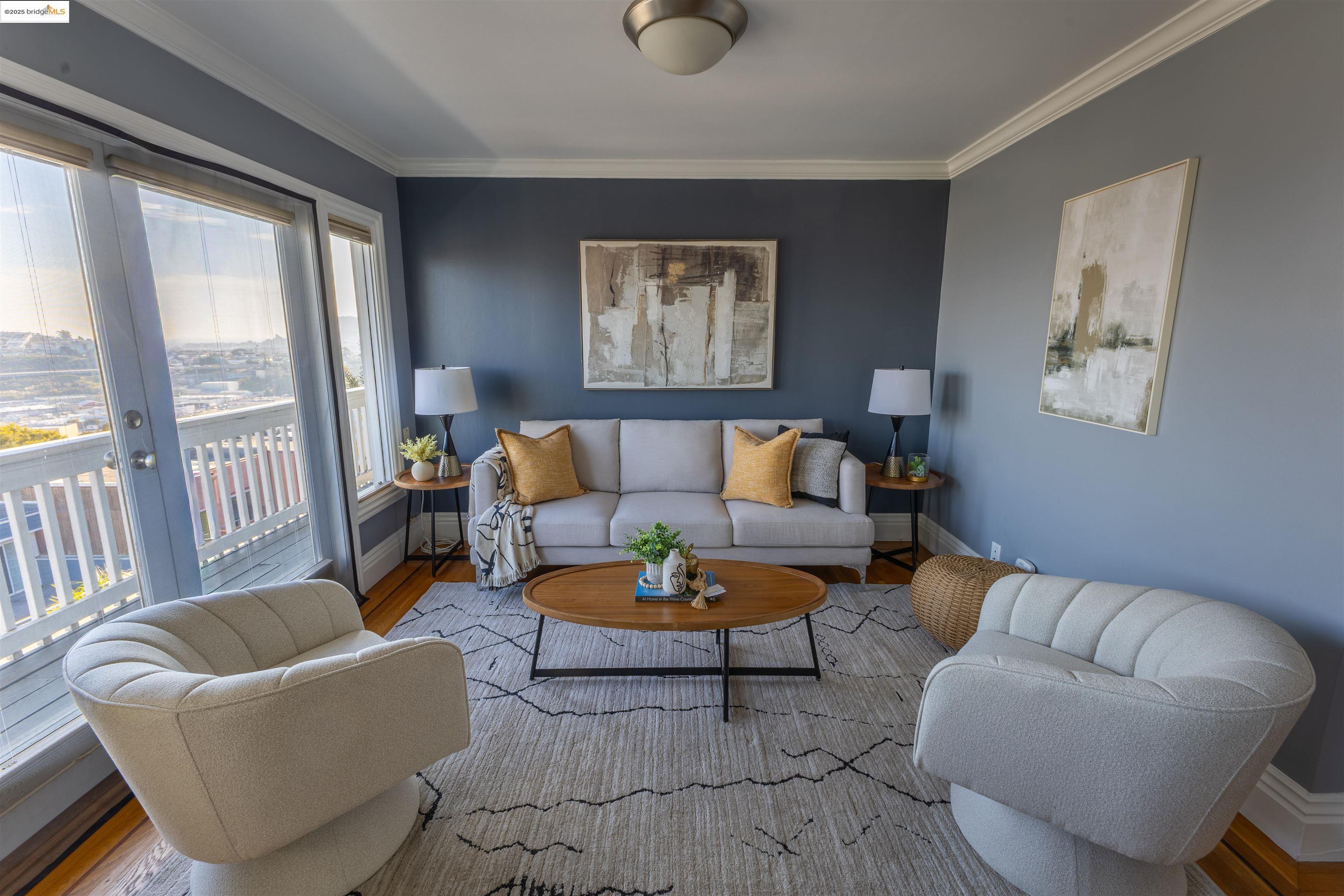 Detail Gallery Image 4 of 22 For 661 Peralta Ave Unit 3, San Francisco,  CA 94110 - 1 Beds | 1 Baths