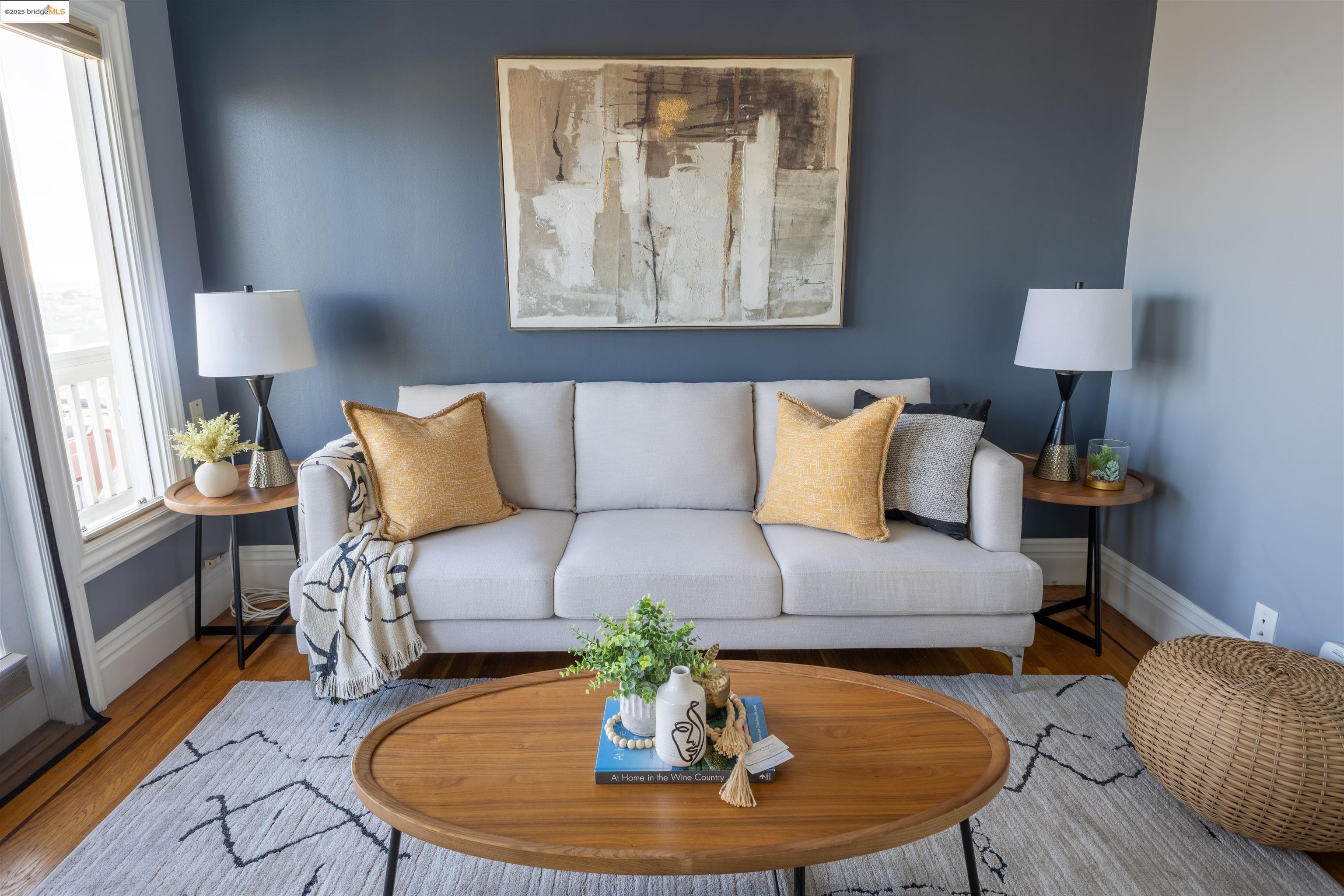 Detail Gallery Image 9 of 22 For 661 Peralta Ave Unit 3, San Francisco,  CA 94110 - 1 Beds | 1 Baths