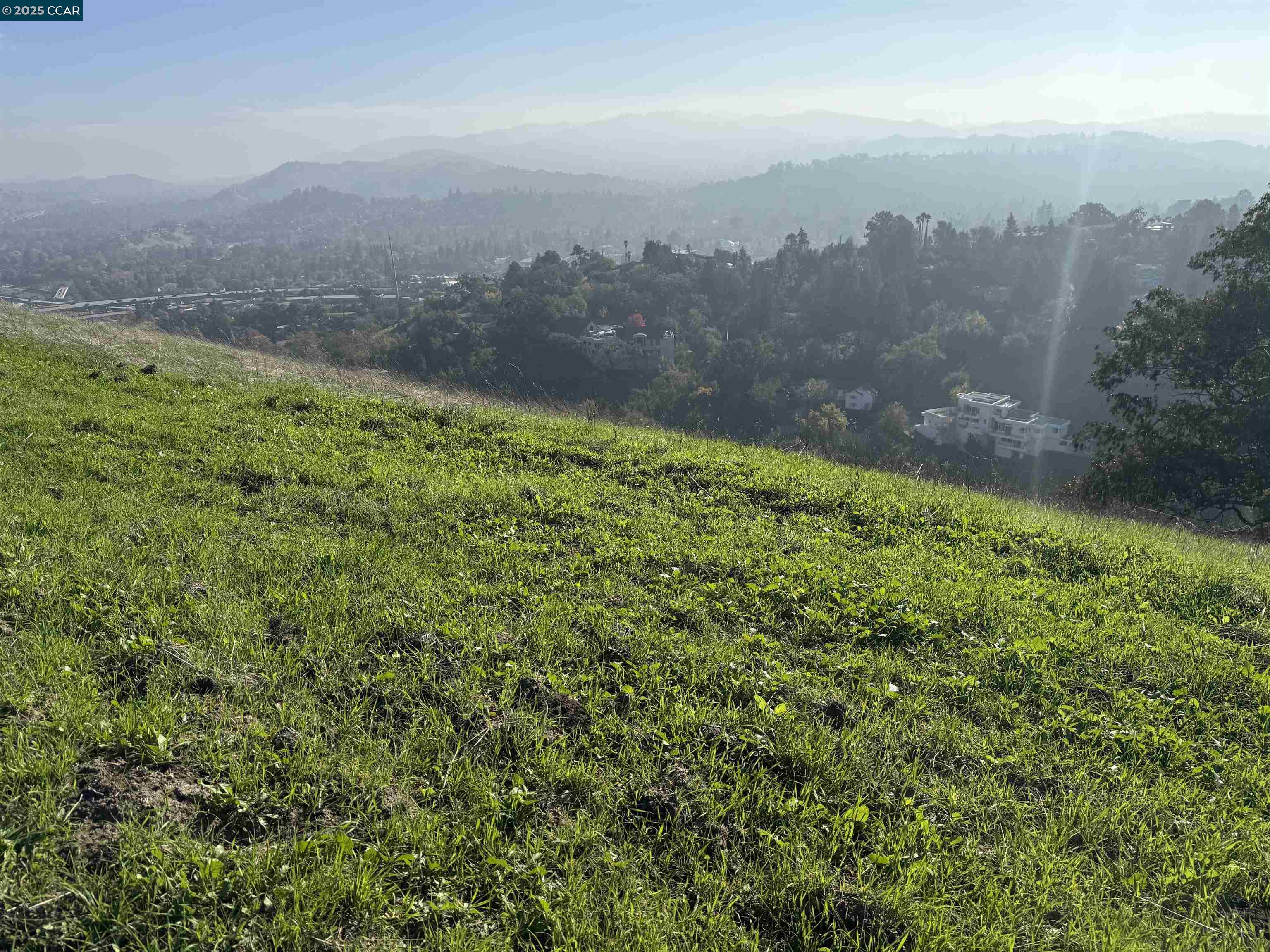 Detail Gallery Image 2 of 5 For 43 Cuesta Way, Walnut Creek,  CA 94597 - – Beds | – Baths