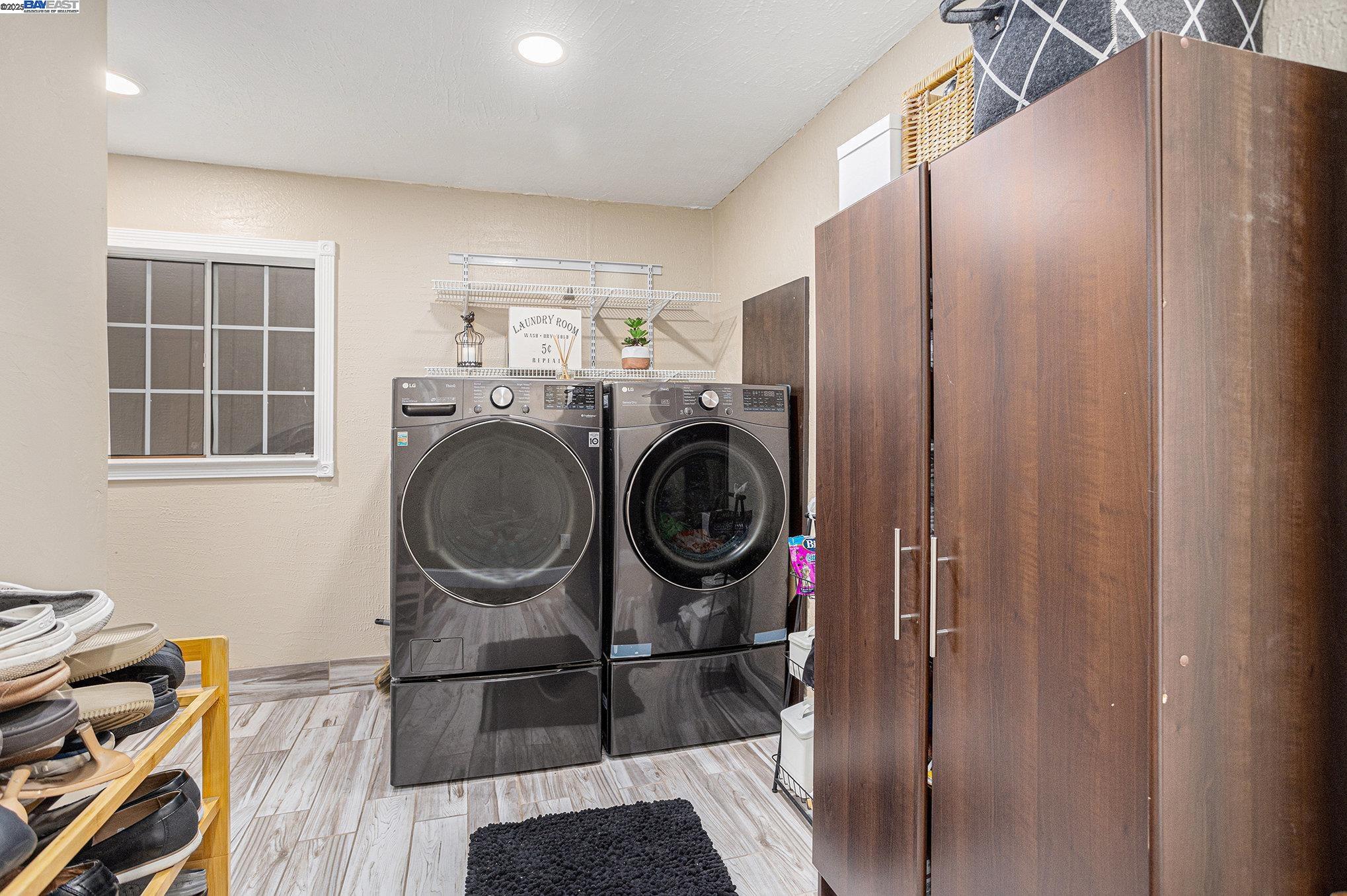 Detail Gallery Image 26 of 34 For 3393 Oakes Dr, Hayward,  CA 94542 - 3 Beds | 3/1 Baths