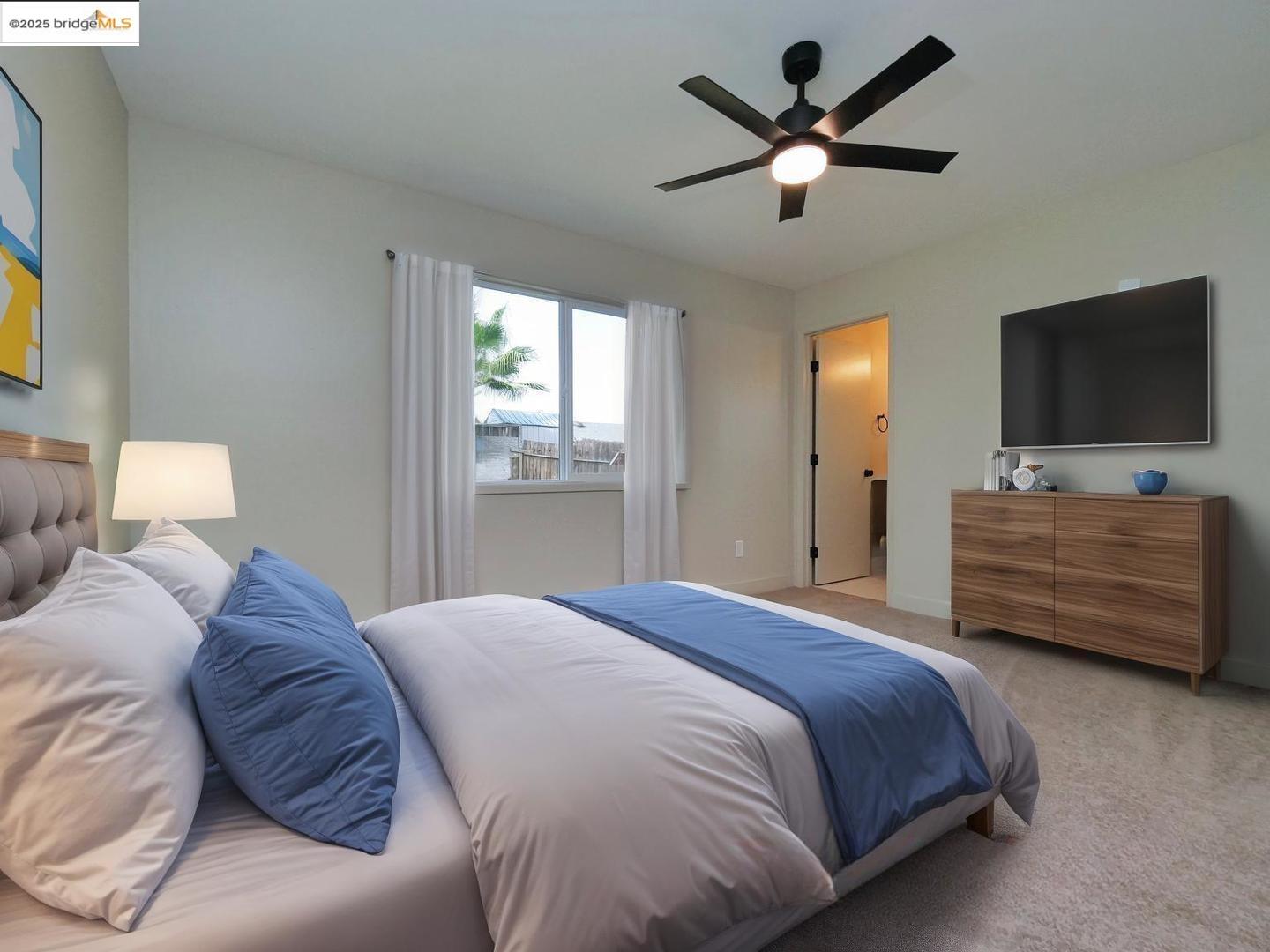 Detail Gallery Image 12 of 45 For 2112 Matthew Ct, Pittsburg,  CA 94565 - 4 Beds | 2 Baths