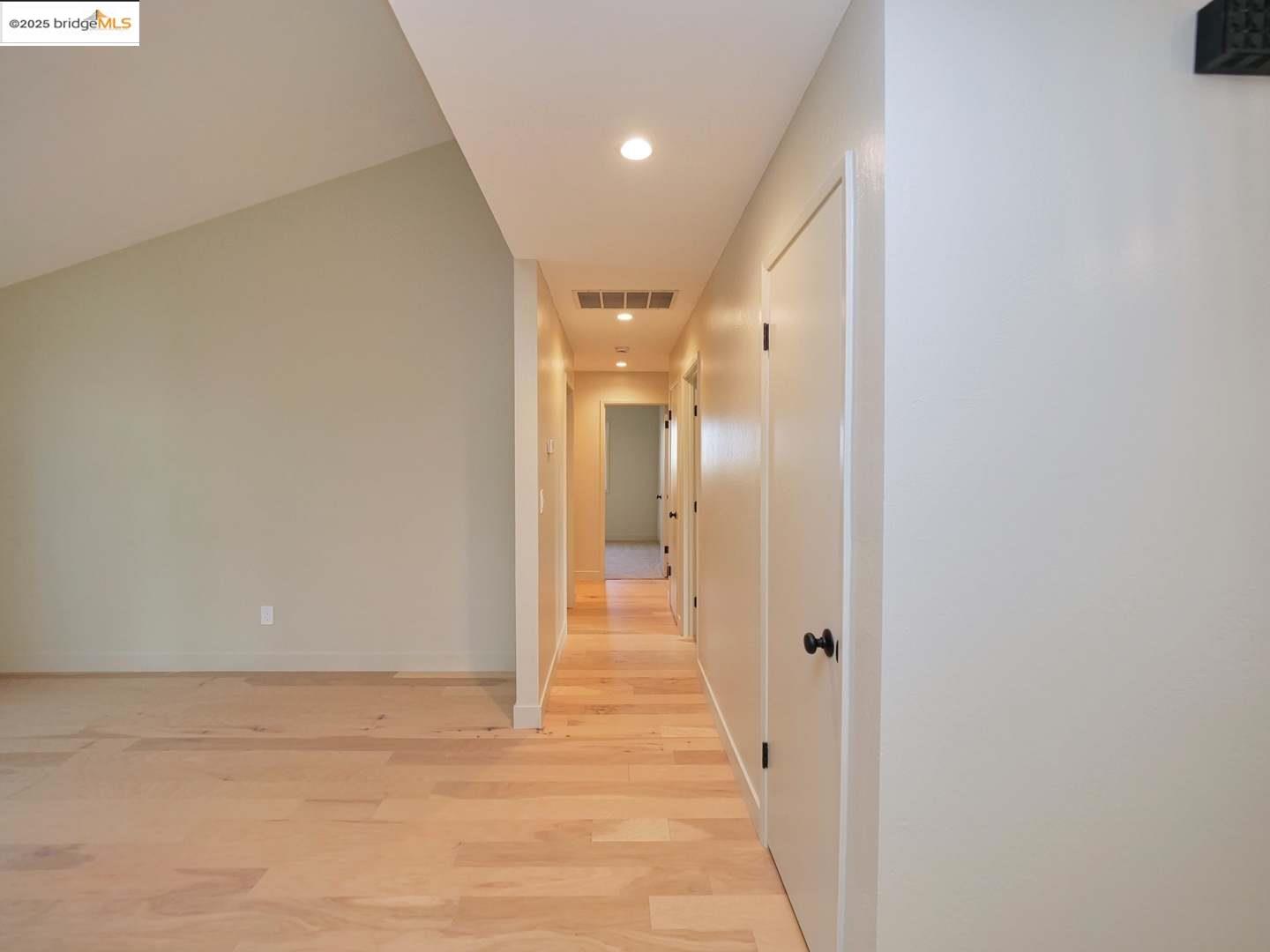 Detail Gallery Image 21 of 45 For 2112 Matthew Ct, Pittsburg,  CA 94565 - 4 Beds | 2 Baths