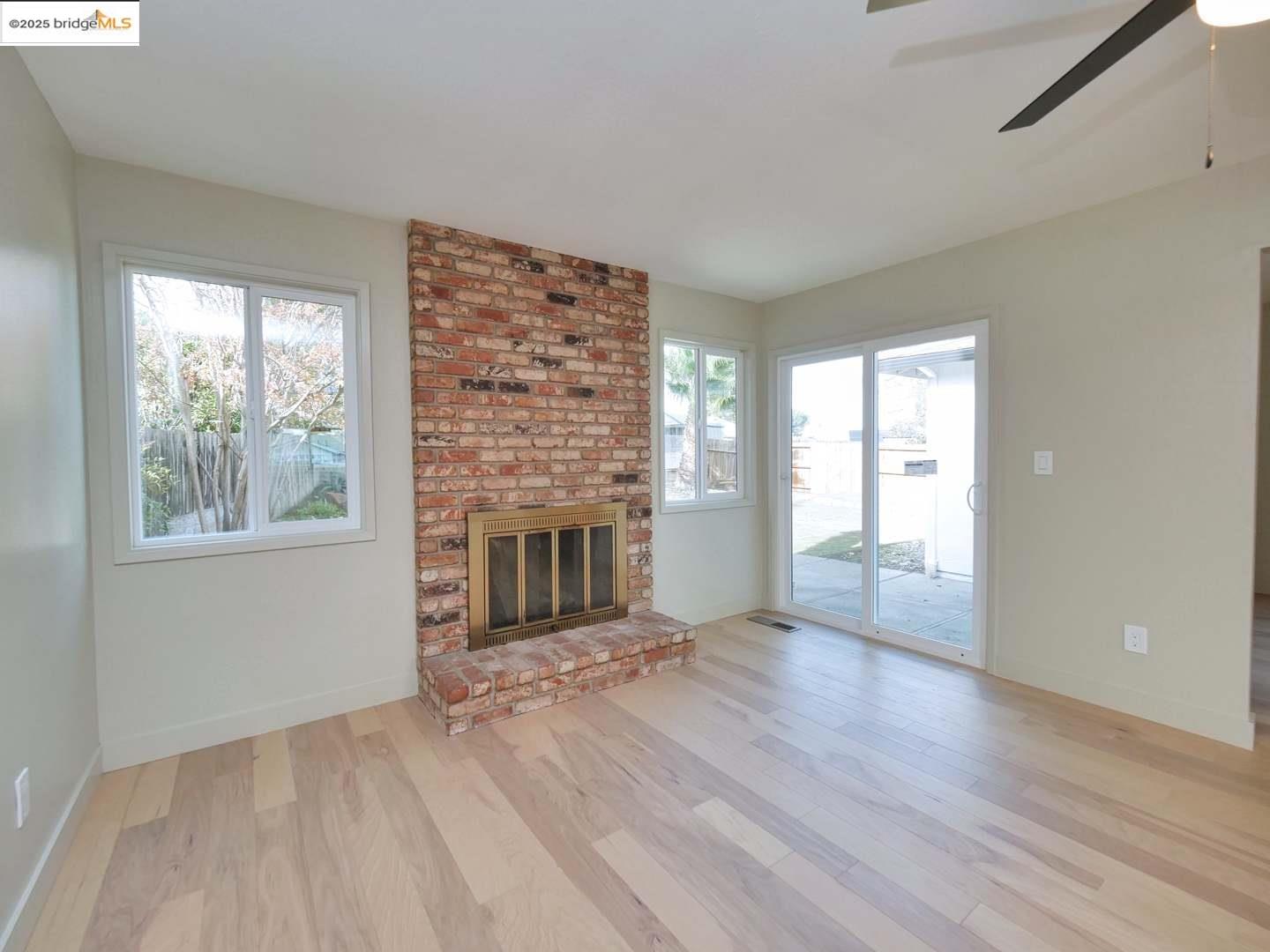 Detail Gallery Image 25 of 46 For 2112 Matthew Ct, Pittsburg,  CA 94565 - 4 Beds | 2 Baths