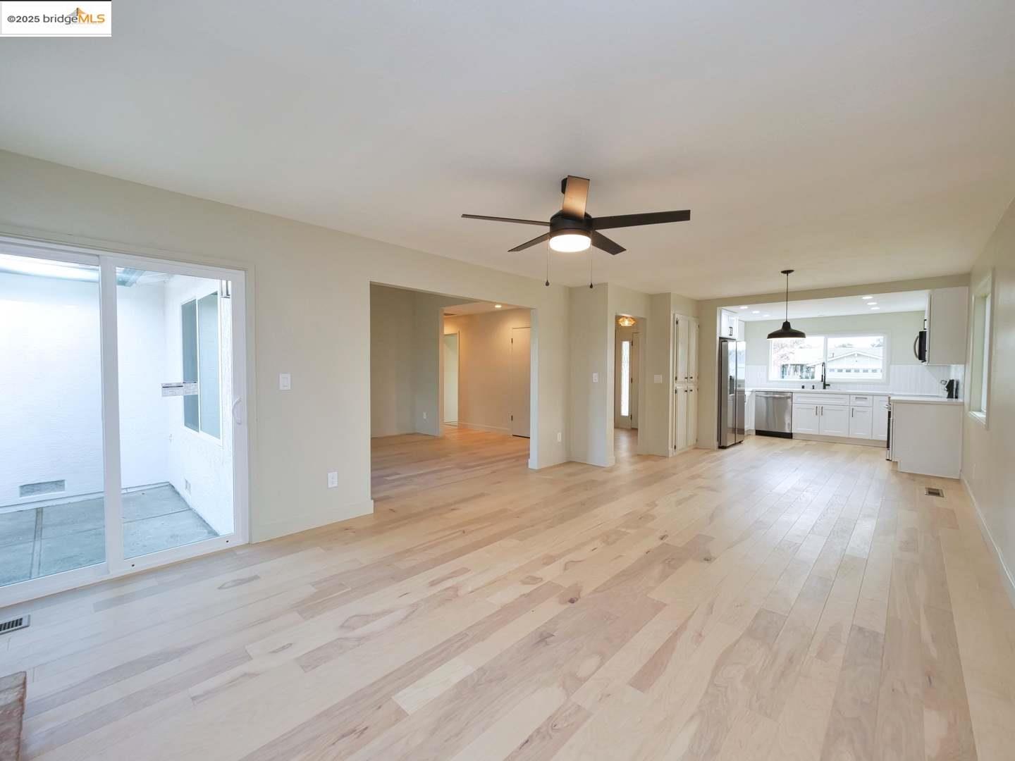 Detail Gallery Image 25 of 45 For 2112 Matthew Ct, Pittsburg,  CA 94565 - 4 Beds | 2 Baths