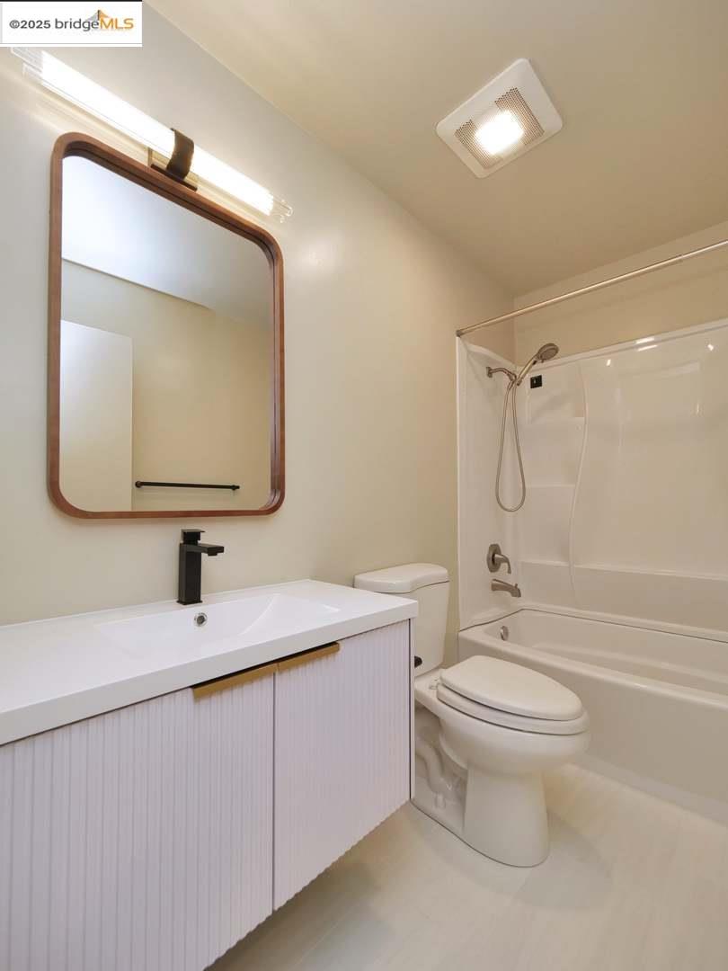 Detail Gallery Image 34 of 45 For 2112 Matthew Ct, Pittsburg,  CA 94565 - 4 Beds | 2 Baths