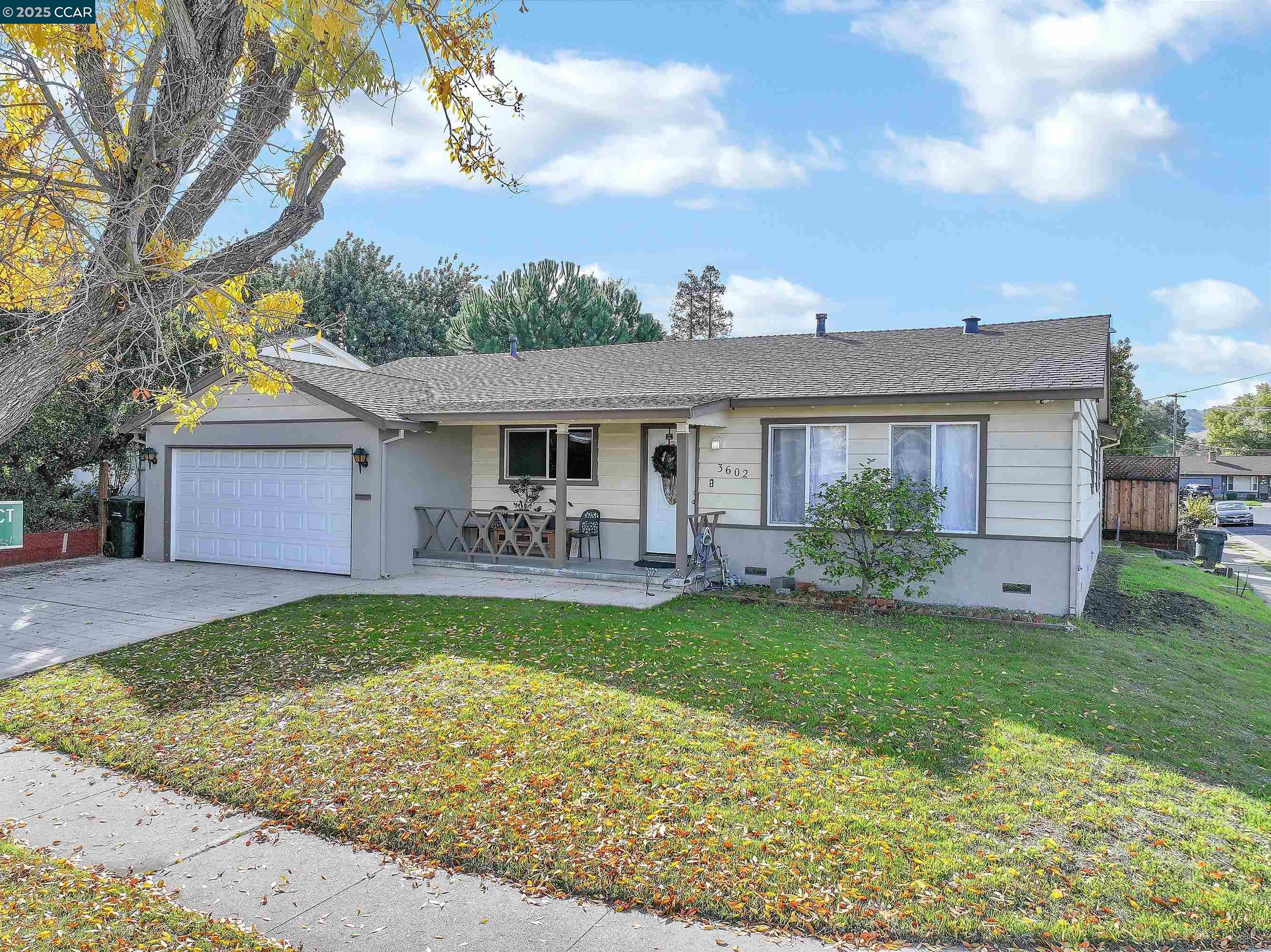 Detail Gallery Image 2 of 33 For 3602 Longview Rd, Antioch,  CA 94509 - 3 Beds | 2 Baths