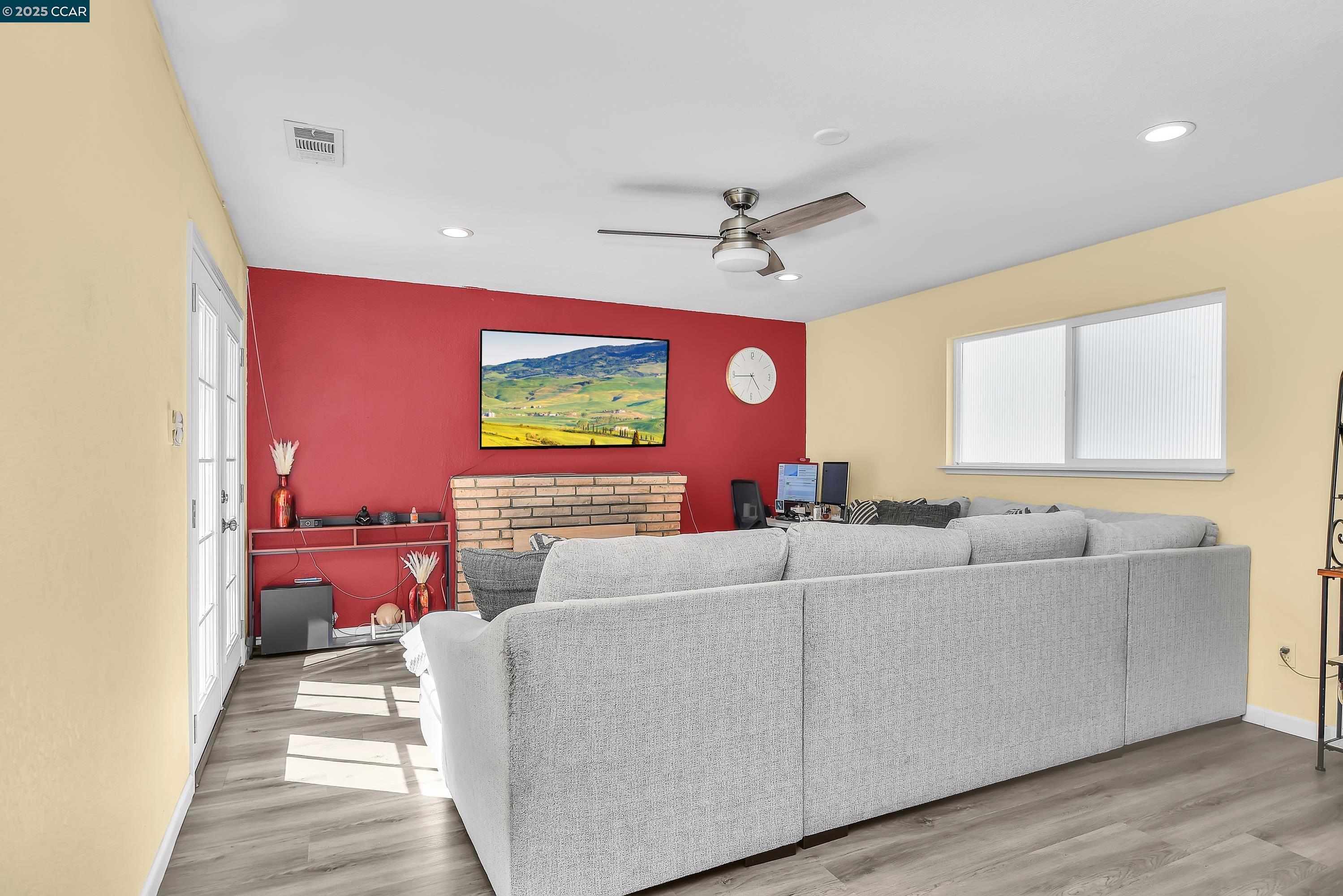 Detail Gallery Image 13 of 33 For 3602 Longview Rd, Antioch,  CA 94509 - 3 Beds | 2 Baths