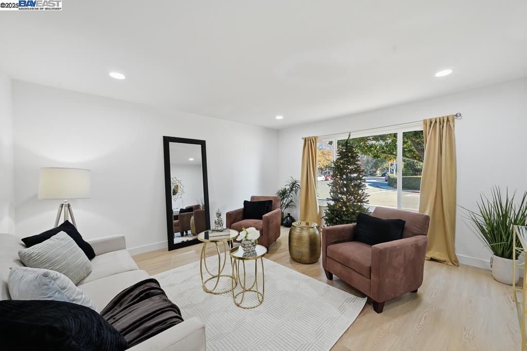 Detail Gallery Image 13 of 60 For 2551 Cherrywood Dr, Union City,  CA 94587 - 4 Beds | 2 Baths