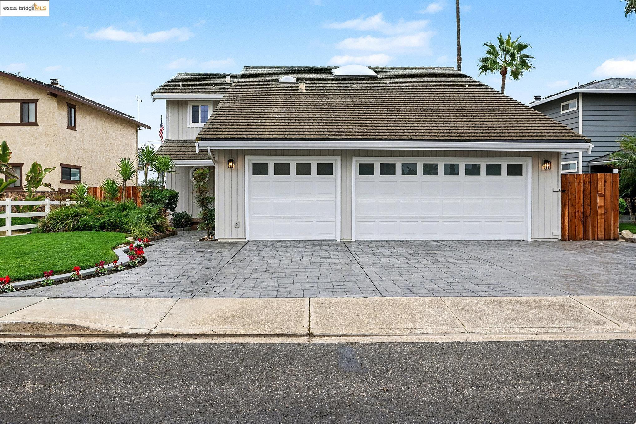 Detail Gallery Image 2 of 48 For 4741 Discovery Pt, Discovery Bay,  CA 94505 - 4 Beds | 2/1 Baths