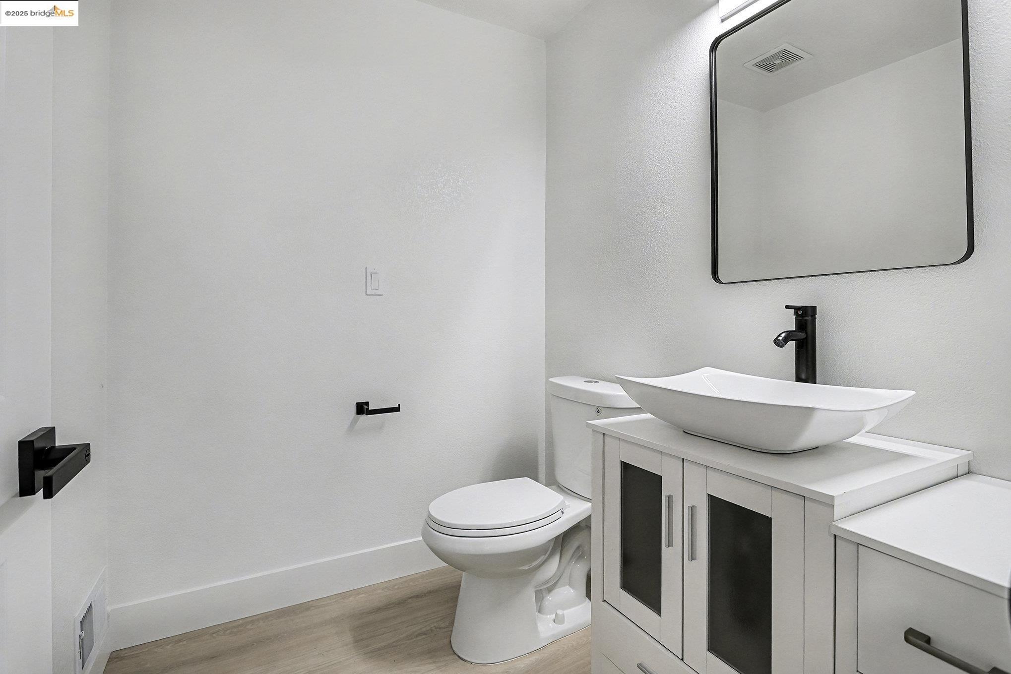 Detail Gallery Image 18 of 48 For 4741 Discovery Pt, Discovery Bay,  CA 94505 - 4 Beds | 2/1 Baths