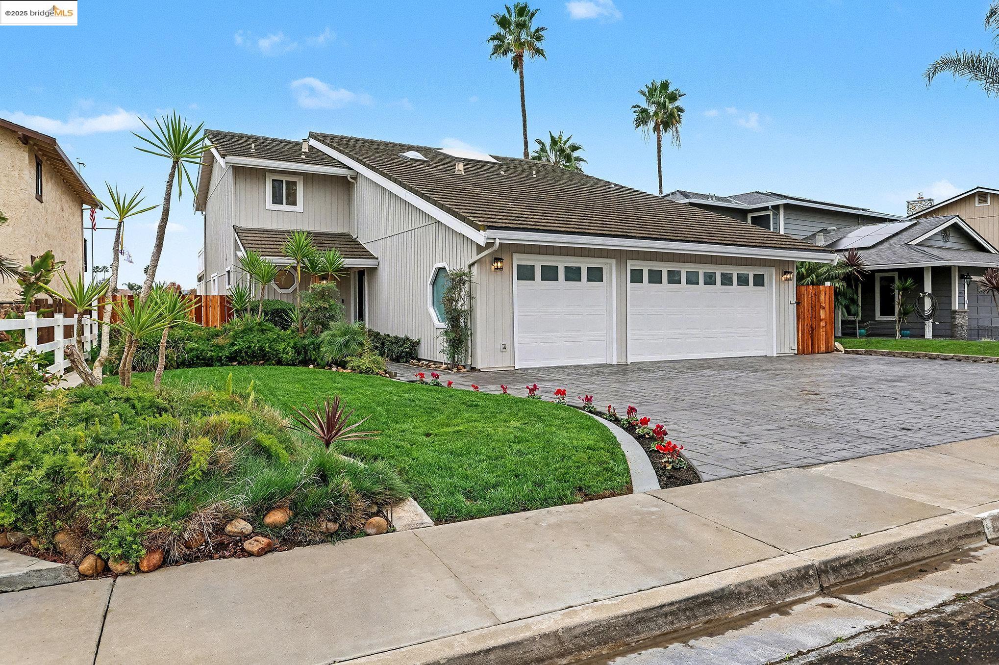 Detail Gallery Image 3 of 48 For 4741 Discovery Pt, Discovery Bay,  CA 94505 - 4 Beds | 2/1 Baths