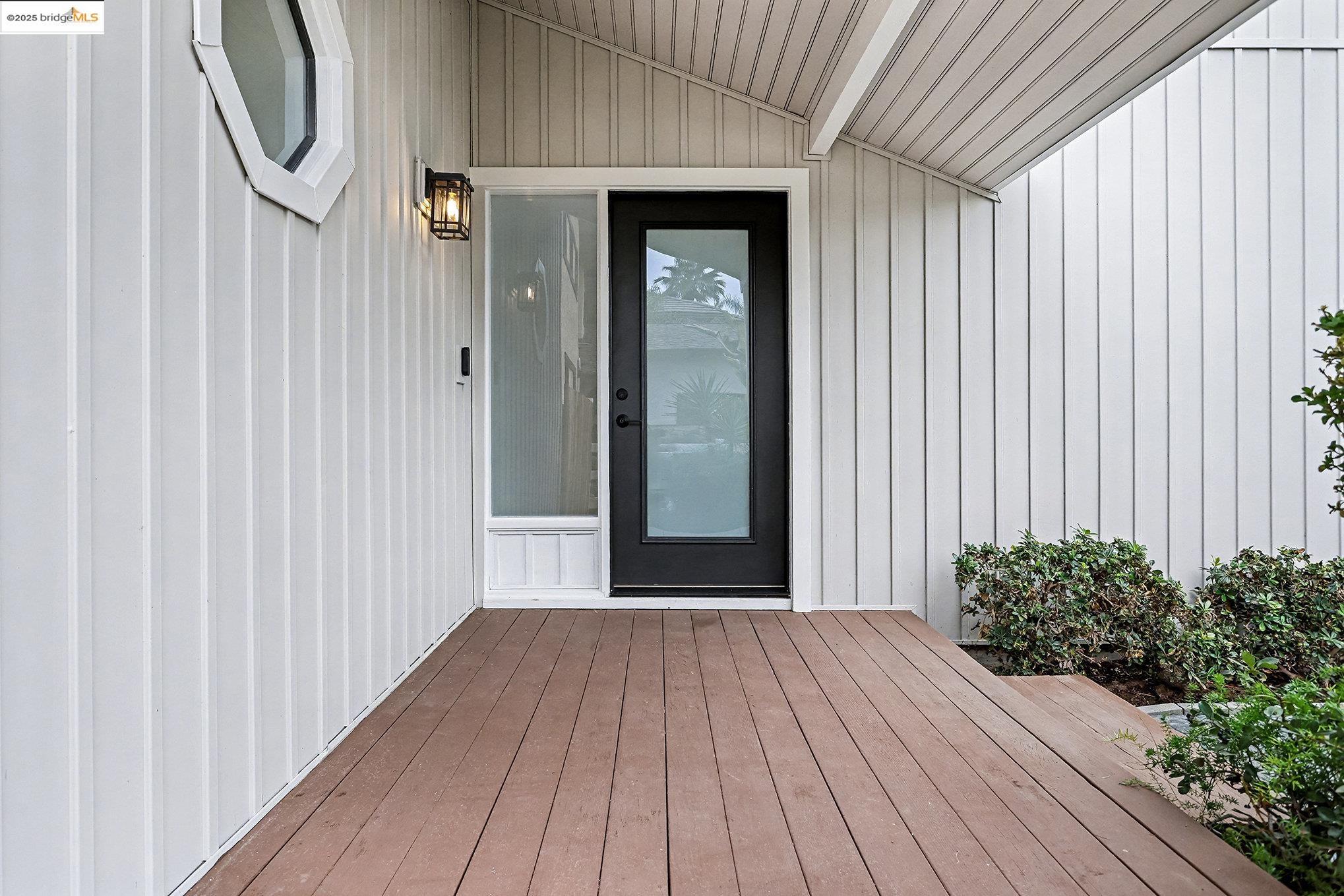 Detail Gallery Image 7 of 48 For 4741 Discovery Pt, Discovery Bay,  CA 94505 - 4 Beds | 2/1 Baths