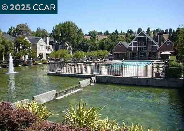 Detail Gallery Image 10 of 11 For 120 Reflections Dr #18,  San Ramon,  CA 94583-4700 - 2 Beds | 1 Baths