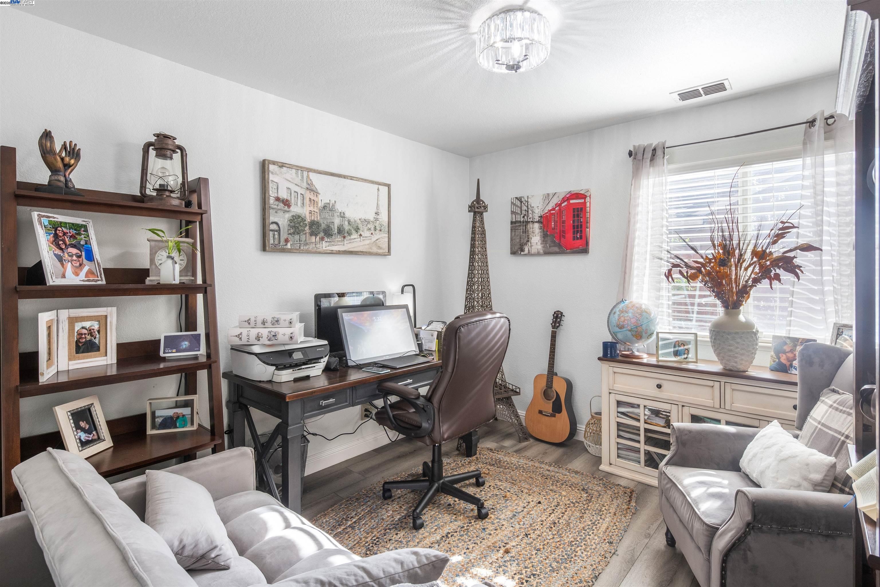 Detail Gallery Image 22 of 35 For 715 Bobcat Ln, Manteca,  CA 95336 - 4 Beds | 2 Baths