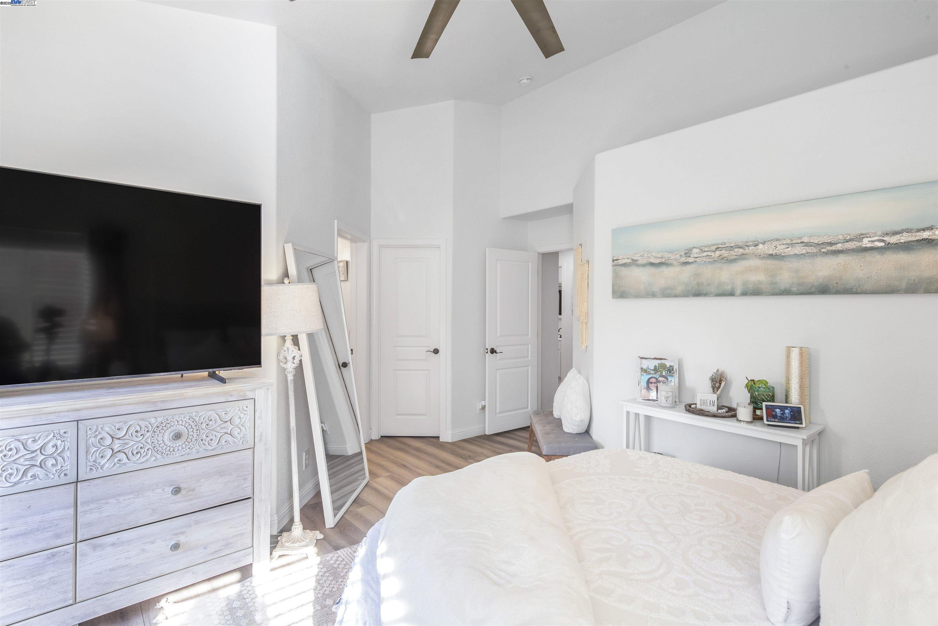 Detail Gallery Image 23 of 35 For 715 Bobcat Ln, Manteca,  CA 95336 - 4 Beds | 2 Baths