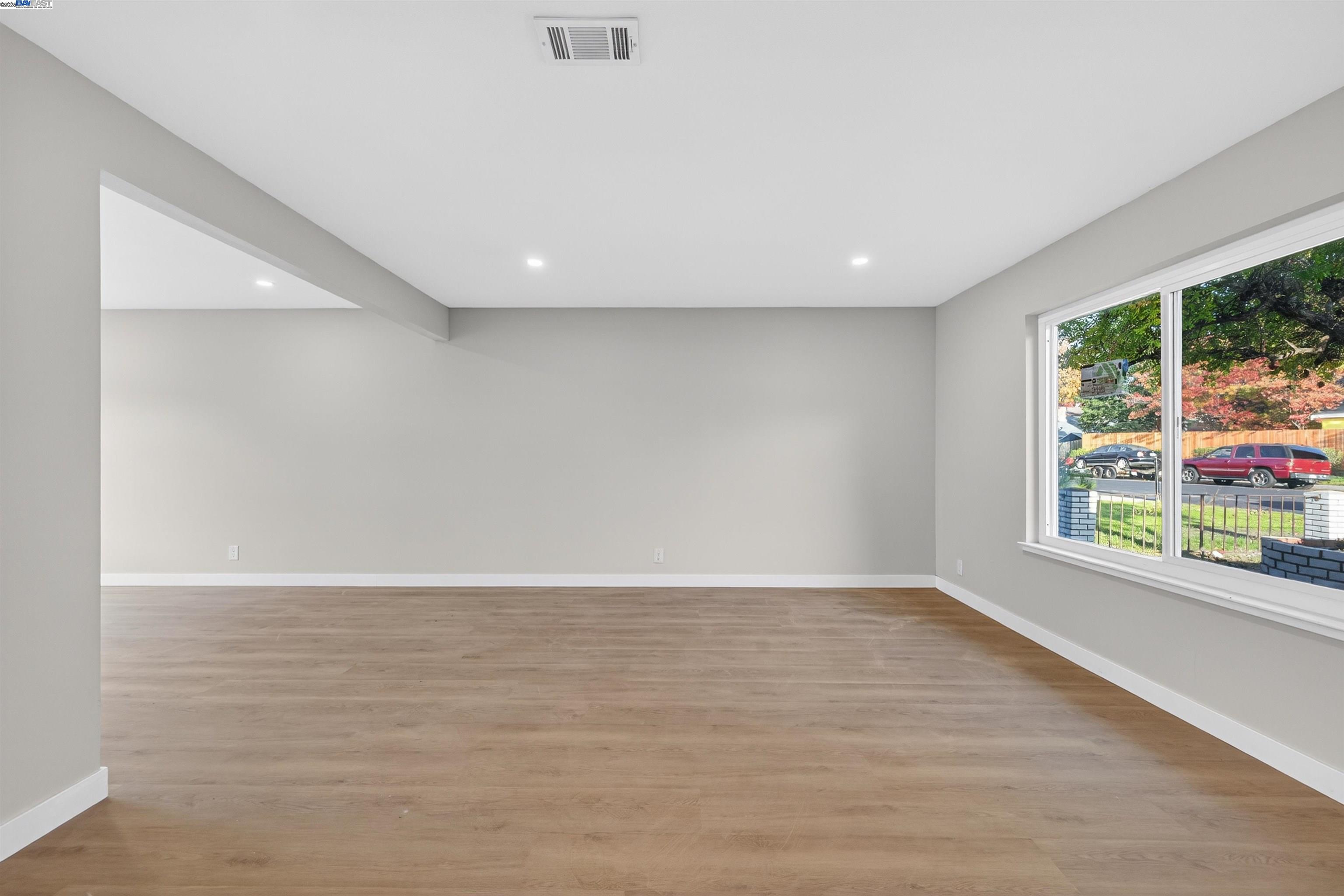 Detail Gallery Image 2 of 30 For 312 Lance Dr, Vacaville,  CA 95687 - 4 Beds | 2/1 Baths