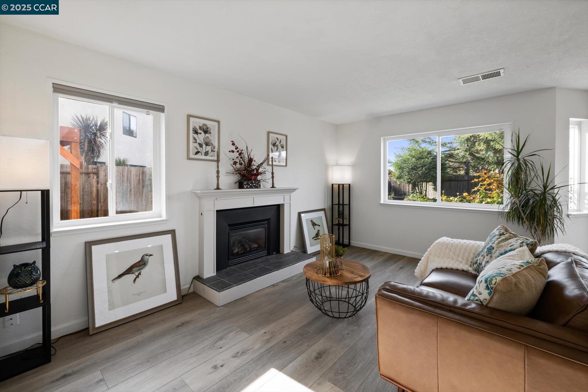 Detail Gallery Image 17 of 52 For 850 Leeds Ct., Benicia,  CA 94510 - 3 Beds | 2/1 Baths