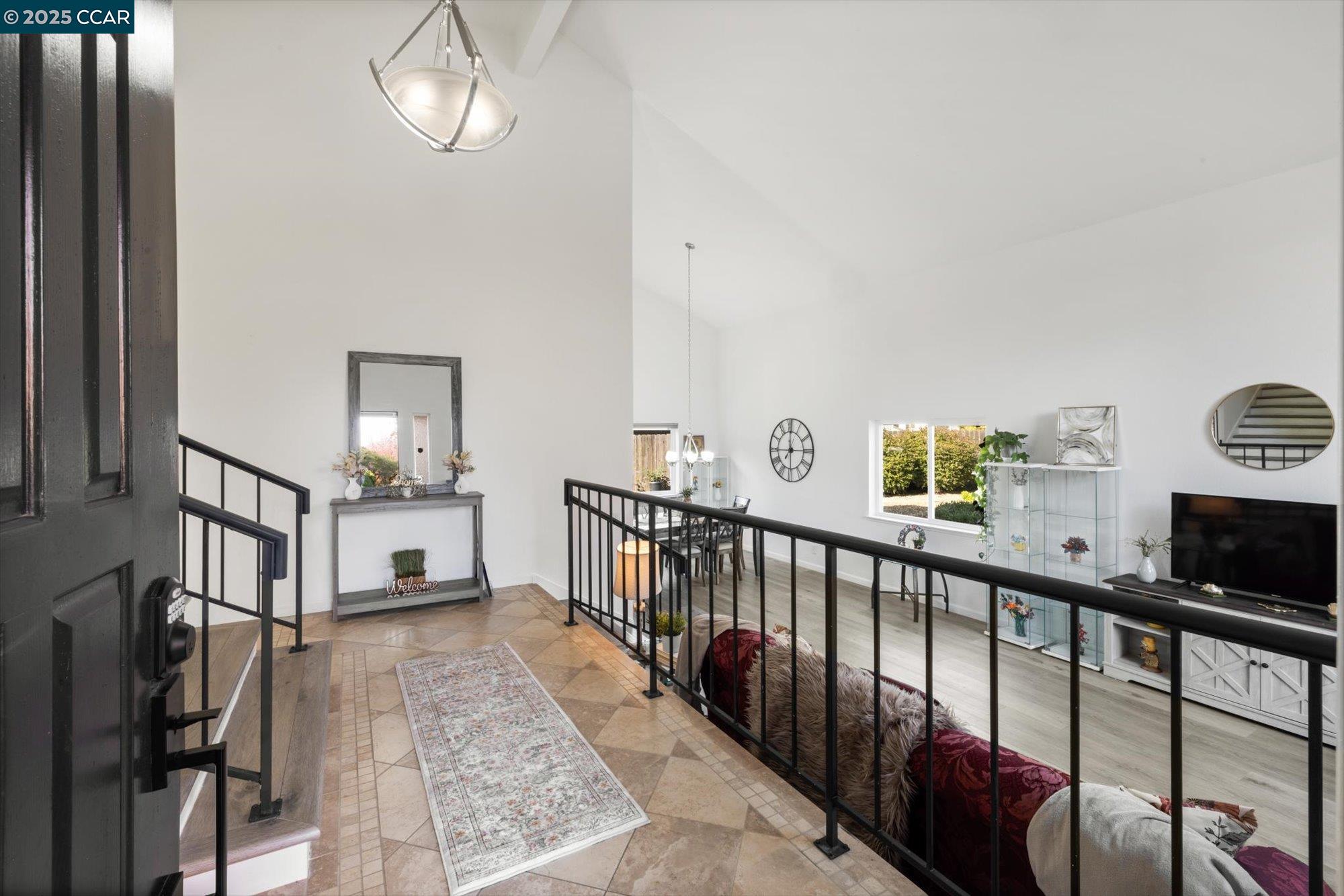 Detail Gallery Image 5 of 52 For 850 Leeds Ct., Benicia,  CA 94510 - 3 Beds | 2/1 Baths