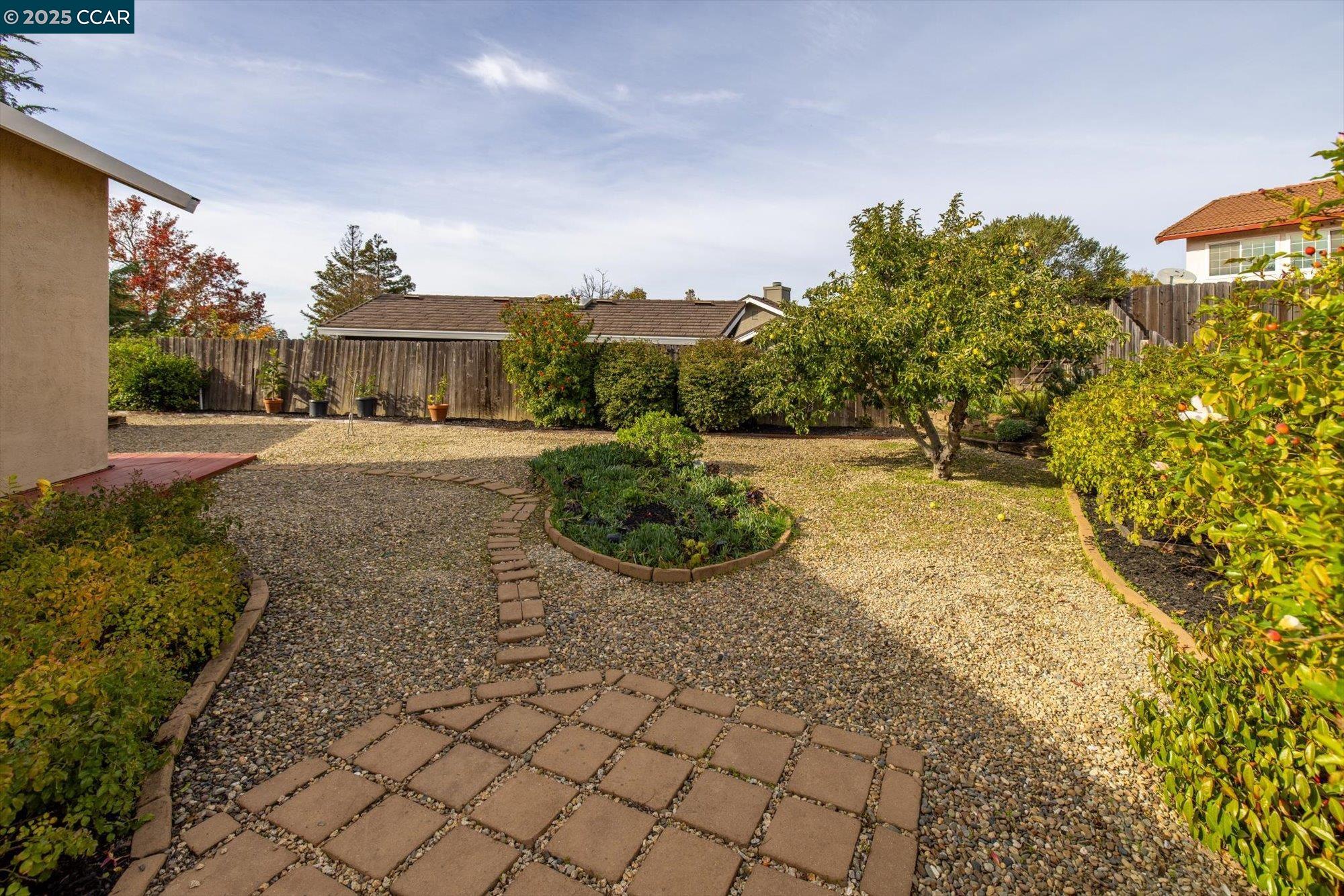 Detail Gallery Image 42 of 52 For 850 Leeds Ct., Benicia,  CA 94510 - 3 Beds | 2/1 Baths