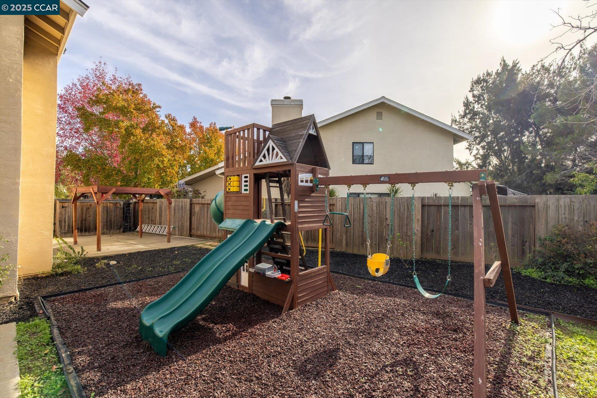 Detail Gallery Image 46 of 52 For 850 Leeds Ct., Benicia,  CA 94510 - 3 Beds | 2/1 Baths