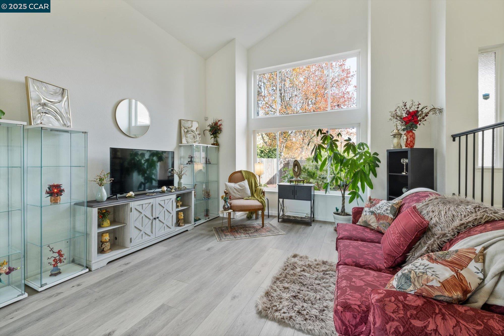 Detail Gallery Image 7 of 52 For 850 Leeds Ct., Benicia,  CA 94510 - 3 Beds | 2/1 Baths