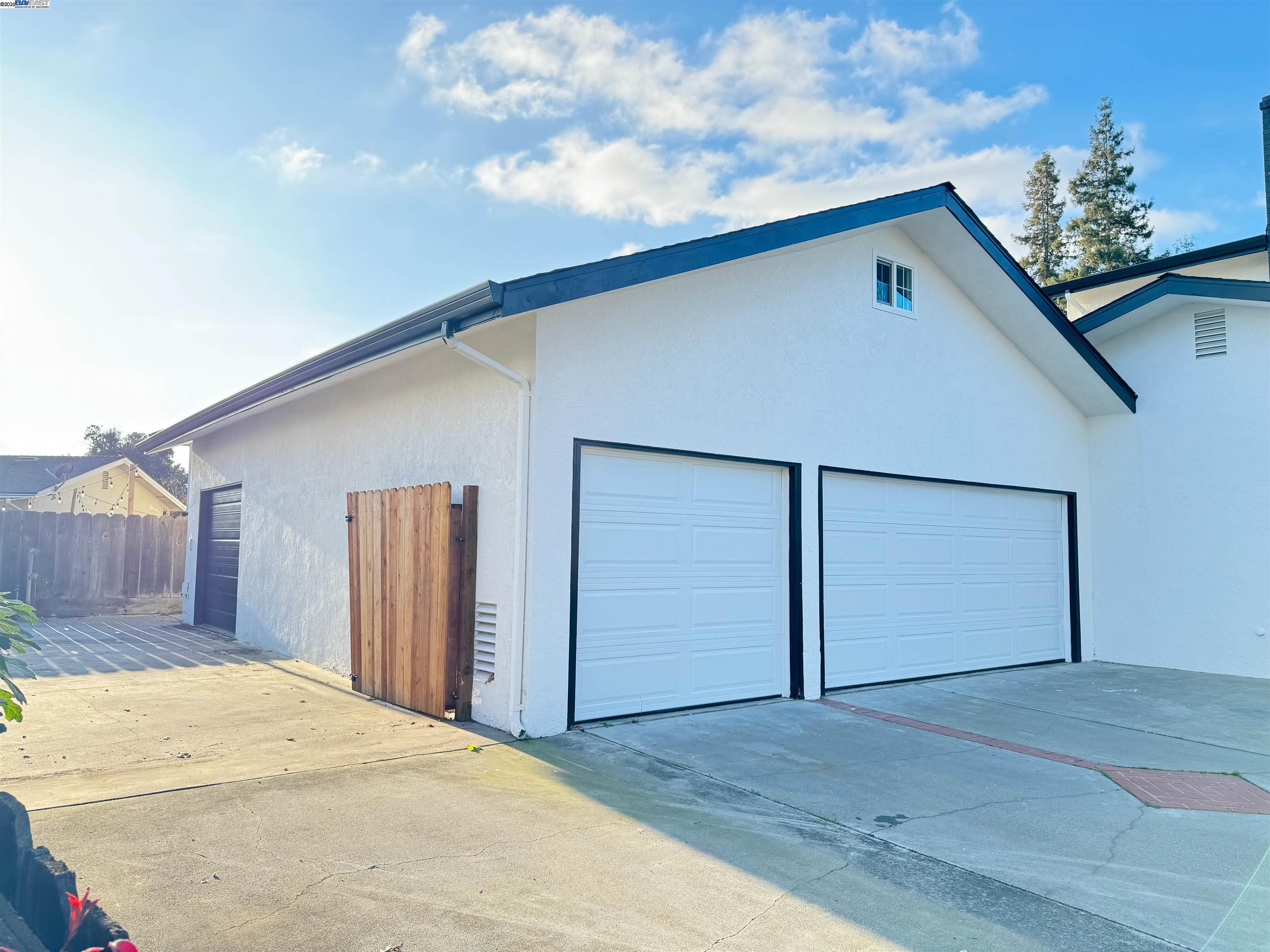 Detail Gallery Image 5 of 60 For 838 Virginia Ave, Lodi,  CA 95242 - 4 Beds | 4/1 Baths