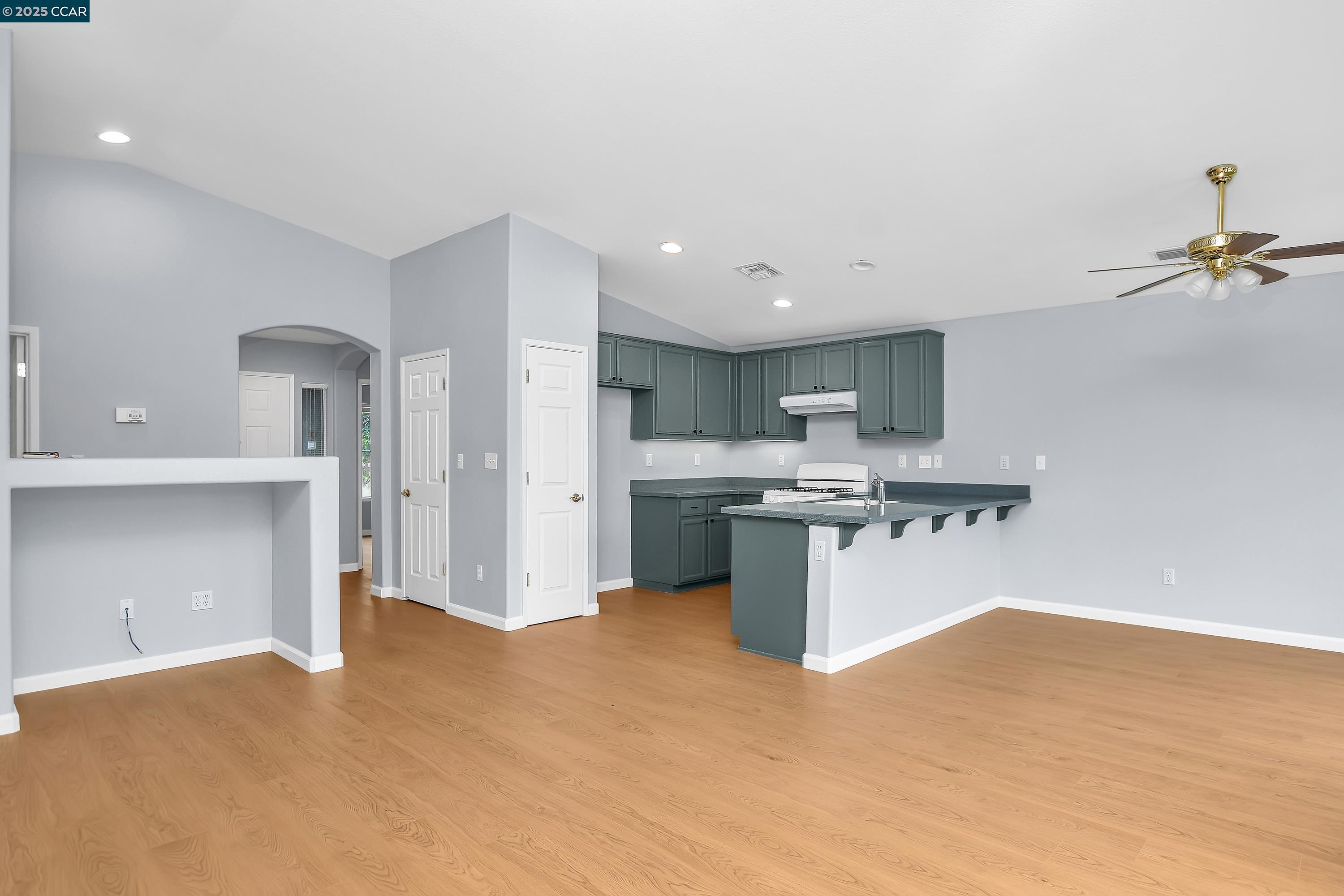 Detail Gallery Image 4 of 22 For 338 Watson Hollow Dr, Rio Vista,  CA 94571 - 2 Beds | 2 Baths