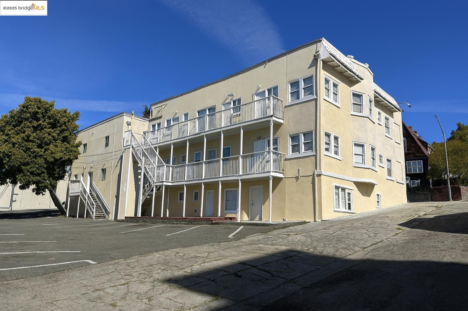 Detail Gallery Image 8 of 15 For 1901 Sonoma Blvd, Vallejo,  CA 94590 - – Beds | – Baths