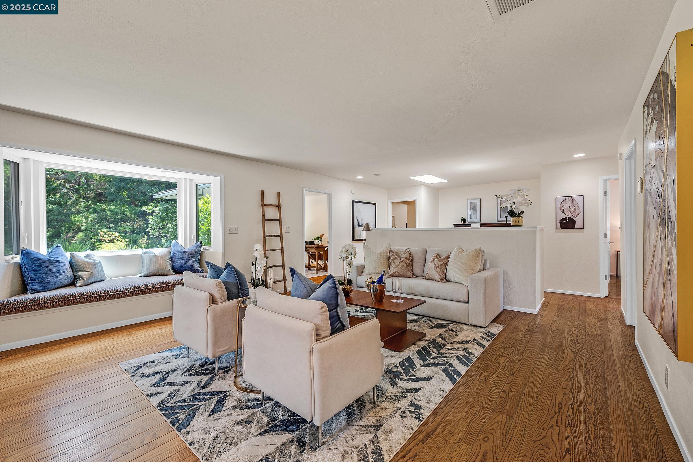 Detail Gallery Image 15 of 40 For 345 Shire Oaks Court, Lafayette,  CA 94549 - 3 Beds | 2/1 Baths