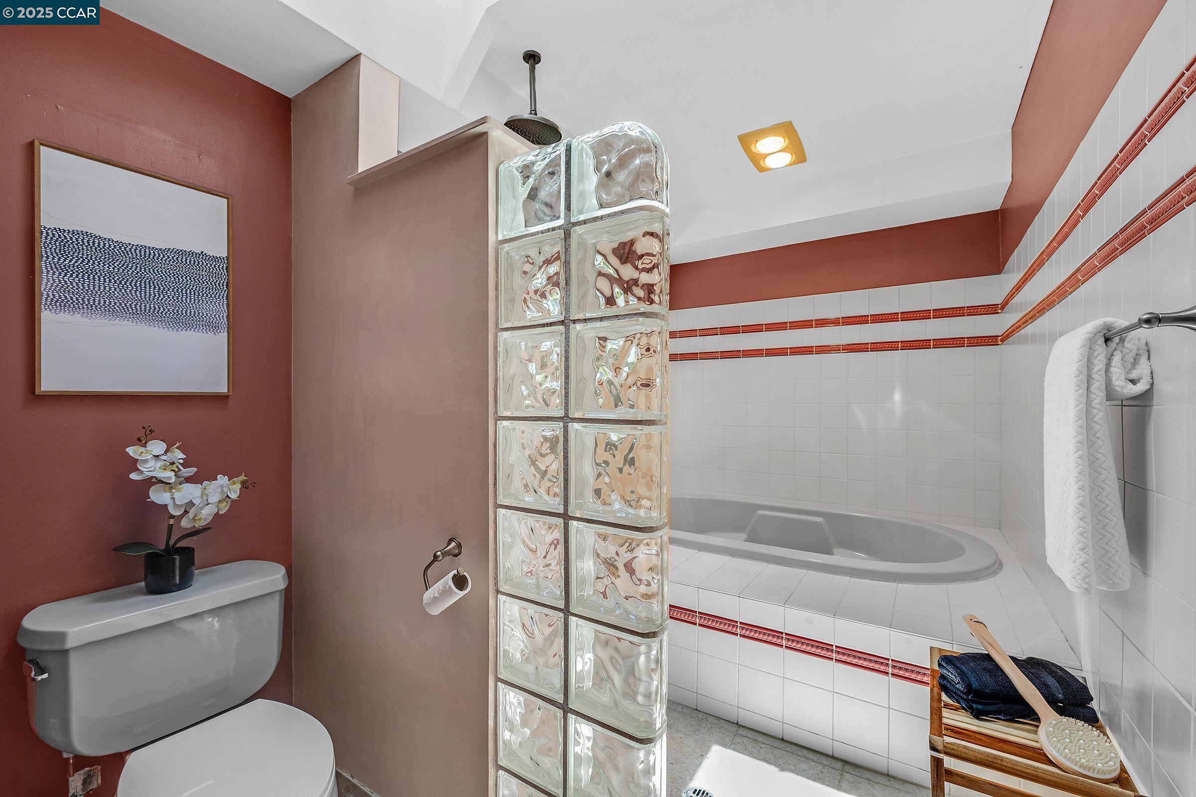 Detail Gallery Image 29 of 44 For 345 Shire Oaks Court, Lafayette,  CA 94549 - 3 Beds | 2/1 Baths