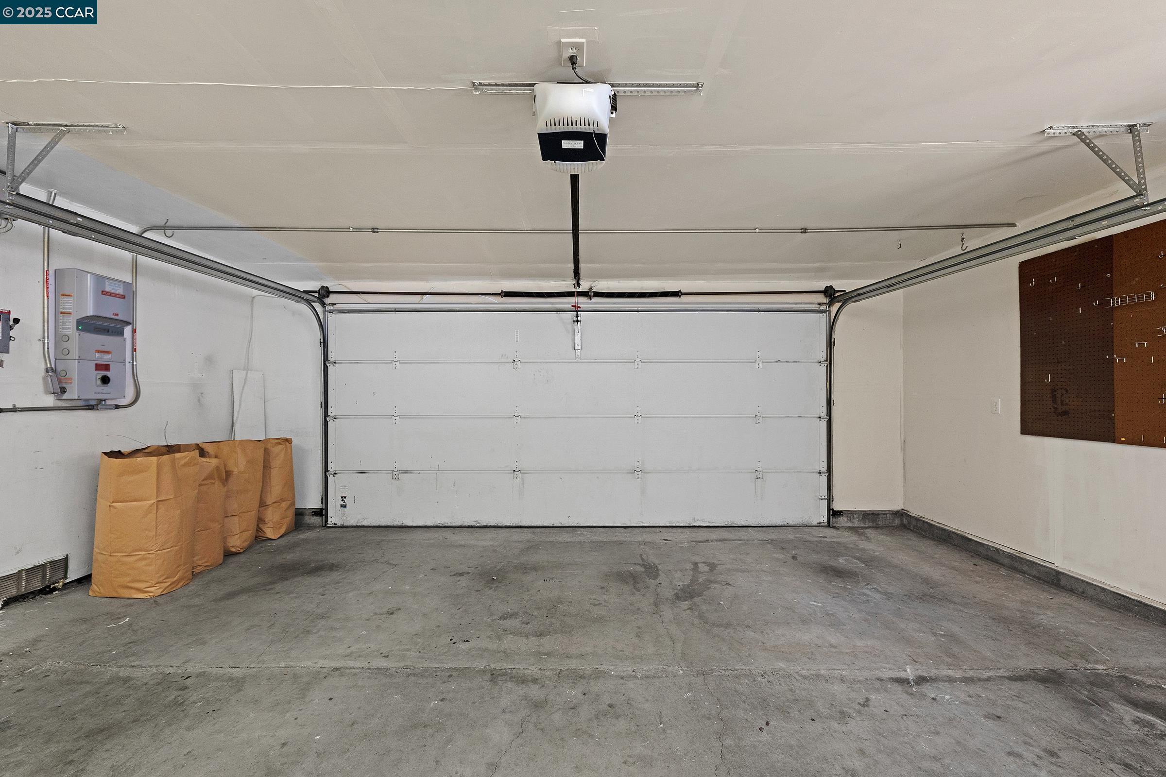 Detail Gallery Image 36 of 44 For 345 Shire Oaks Court, Lafayette,  CA 94549 - 3 Beds | 2/1 Baths