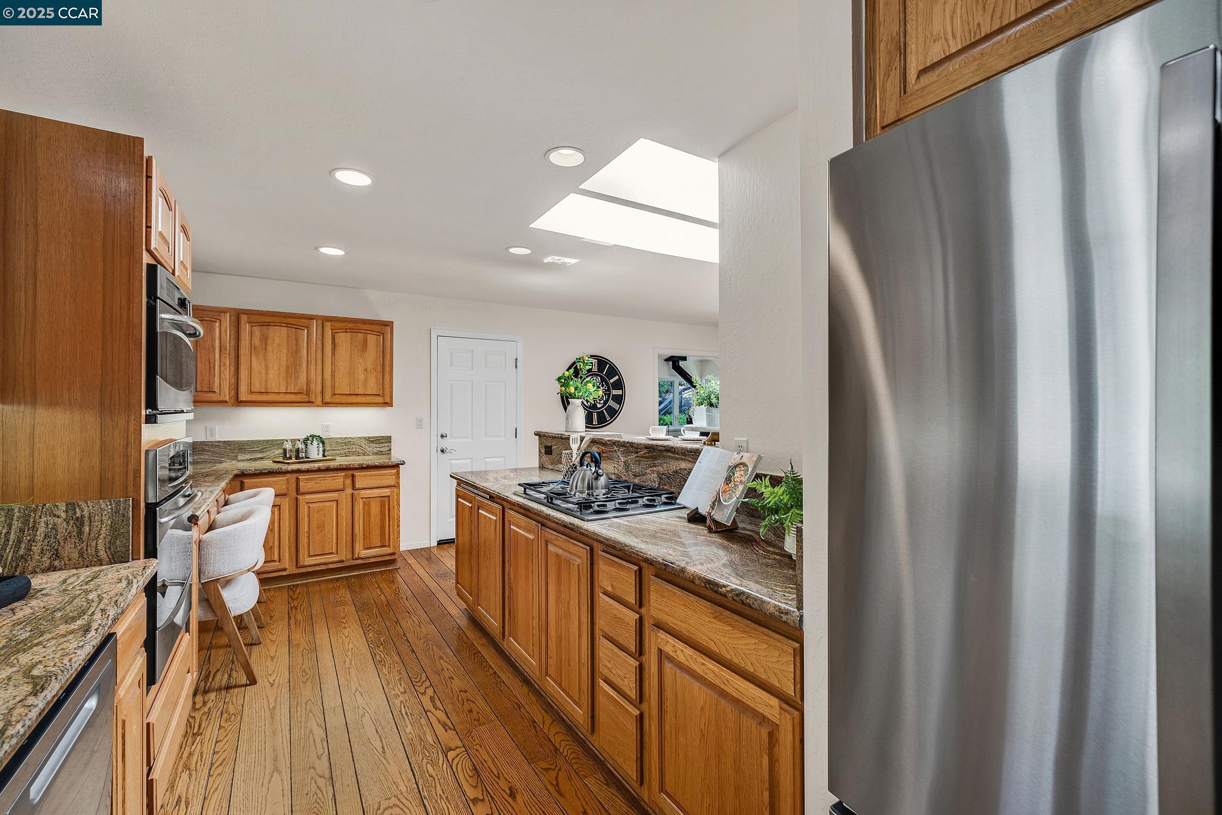 Detail Gallery Image 40 of 40 For 345 Shire Oaks Court, Lafayette,  CA 94549 - 3 Beds | 2/1 Baths