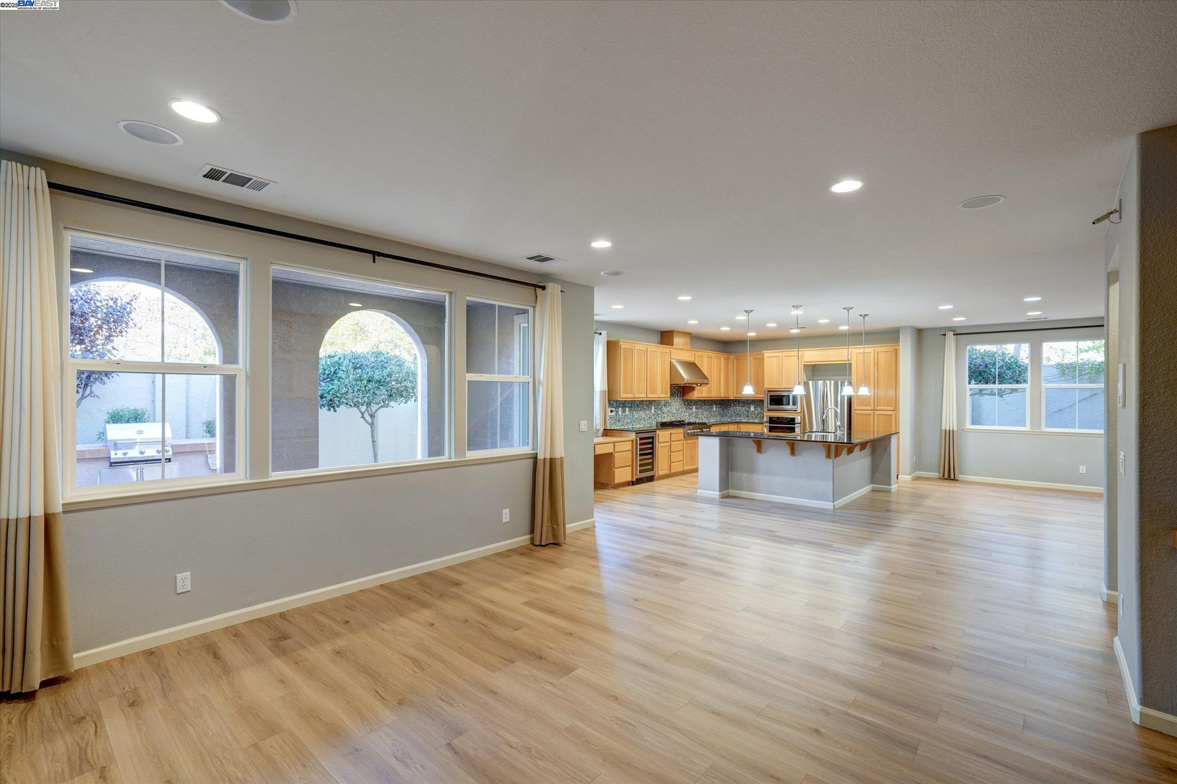 Detail Gallery Image 14 of 45 For 3000 Enfield St, San Ramon,  CA 94582 - 5 Beds | 4 Baths