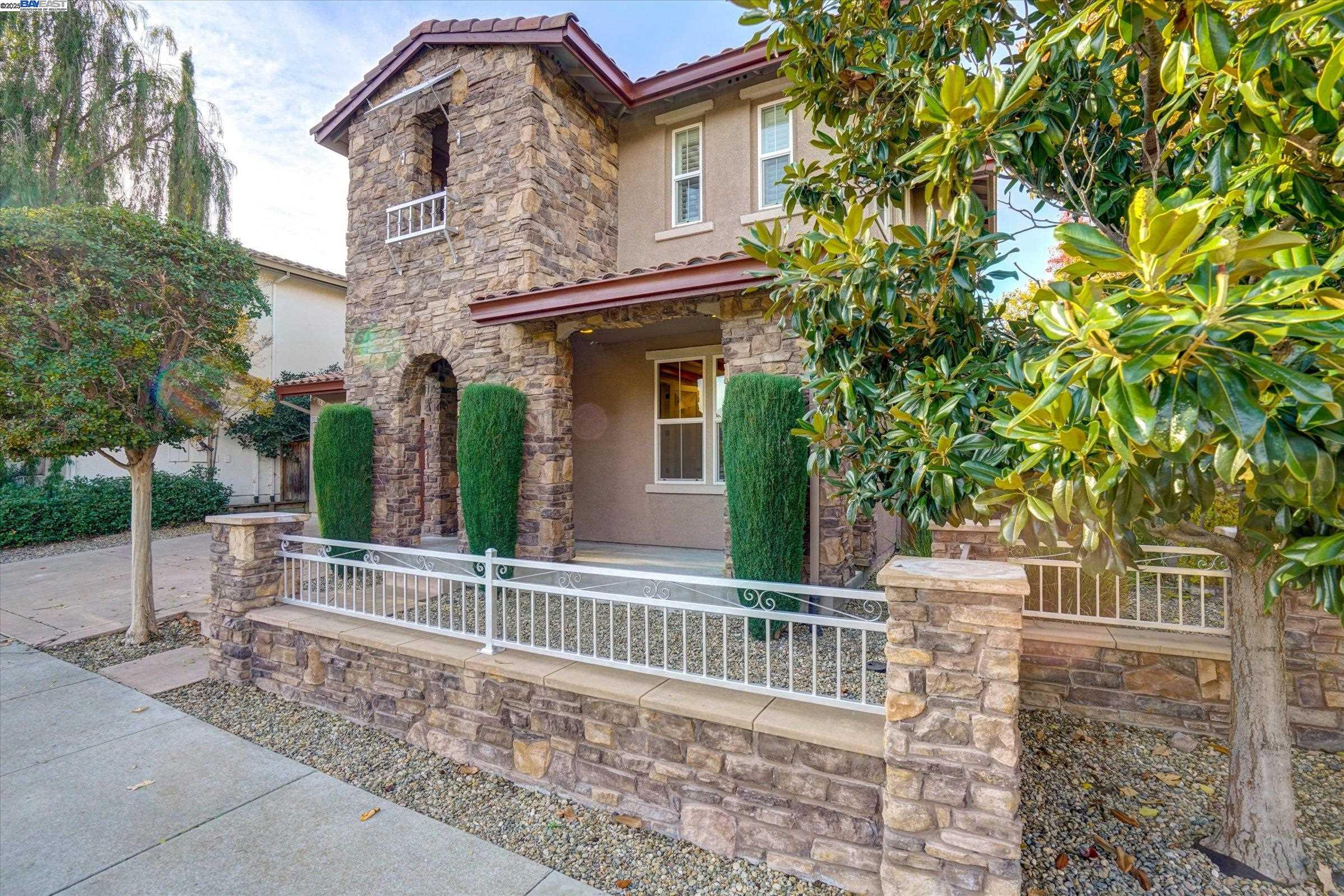 Detail Gallery Image 3 of 45 For 3000 Enfield St, San Ramon,  CA 94582 - 5 Beds | 4 Baths