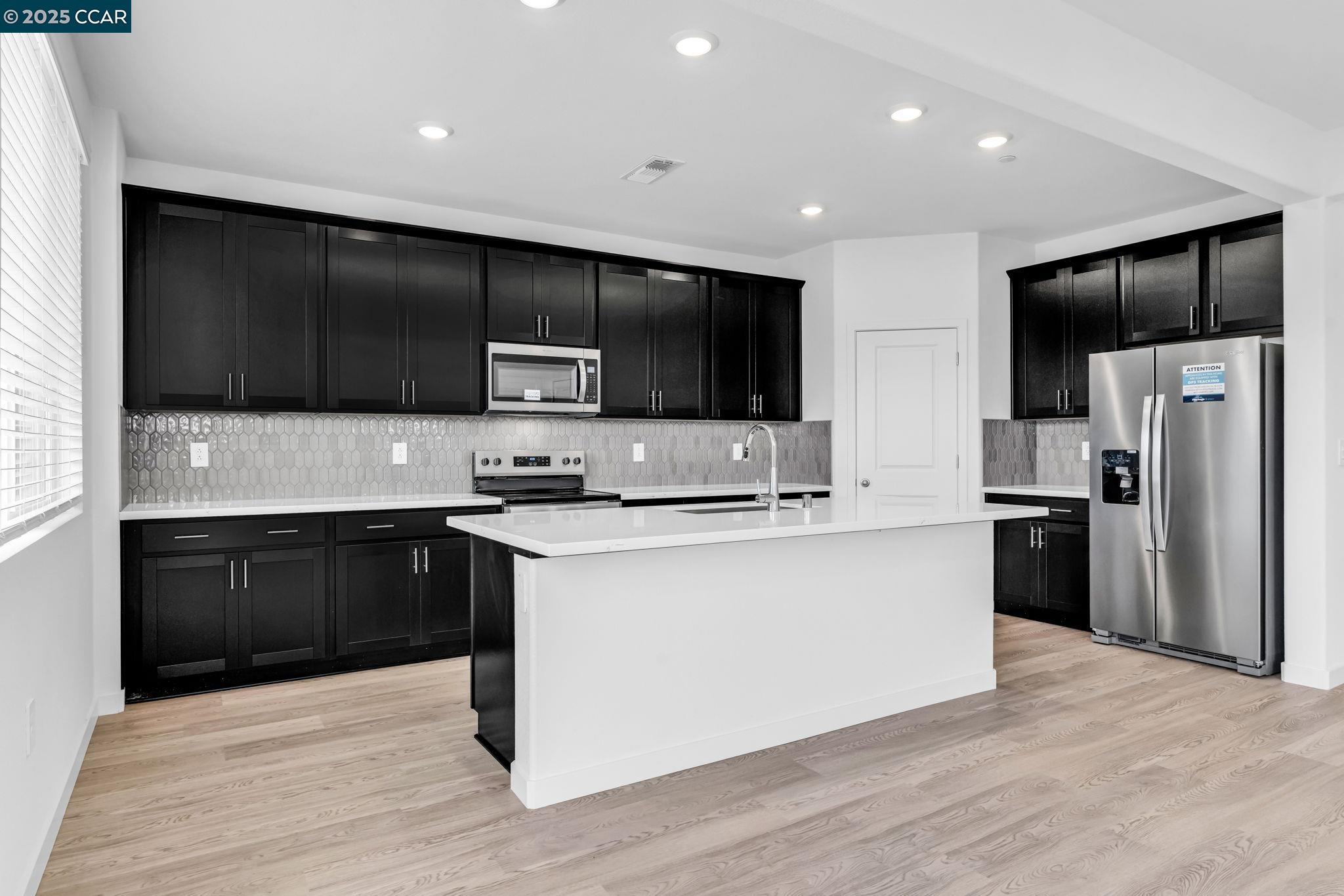 Detail Gallery Image 12 of 51 For 2311 Admiral Court, Brentwood,  CA 94513 - 3 Beds | 4 Baths